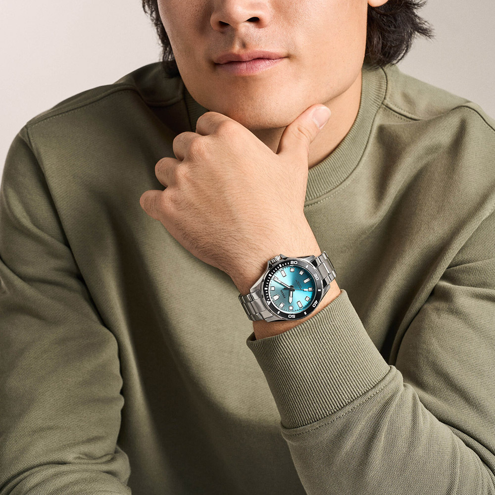 Dalton 城市深邃手錶 銀色不鏽鋼錶帶 42 MM BQM7138