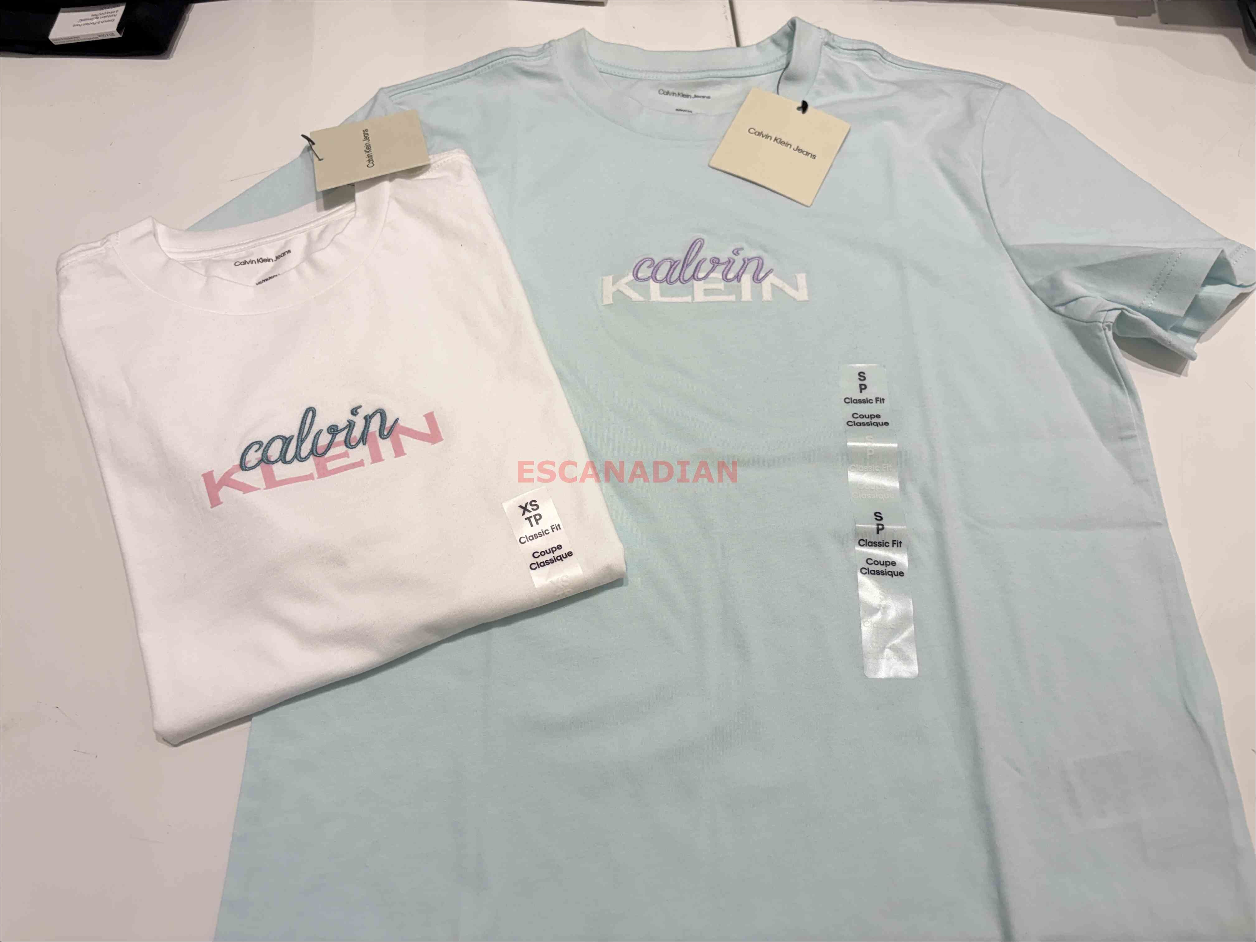 CK 女大人 刺繡字樣 短TEE (2色) (Class fit)