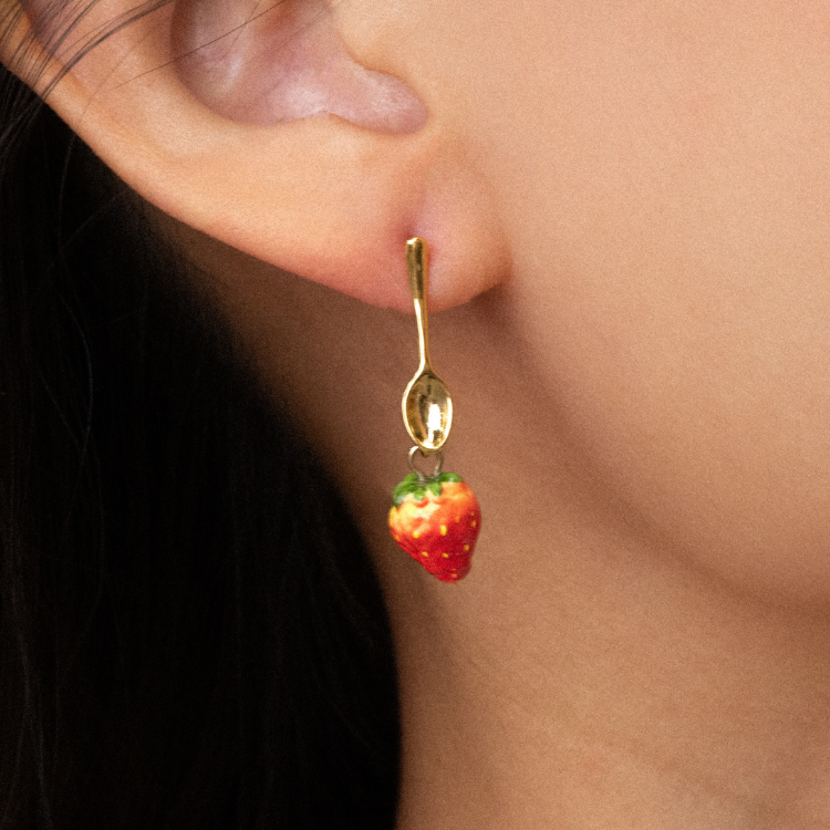 草莓與金湯匙瓷耳環