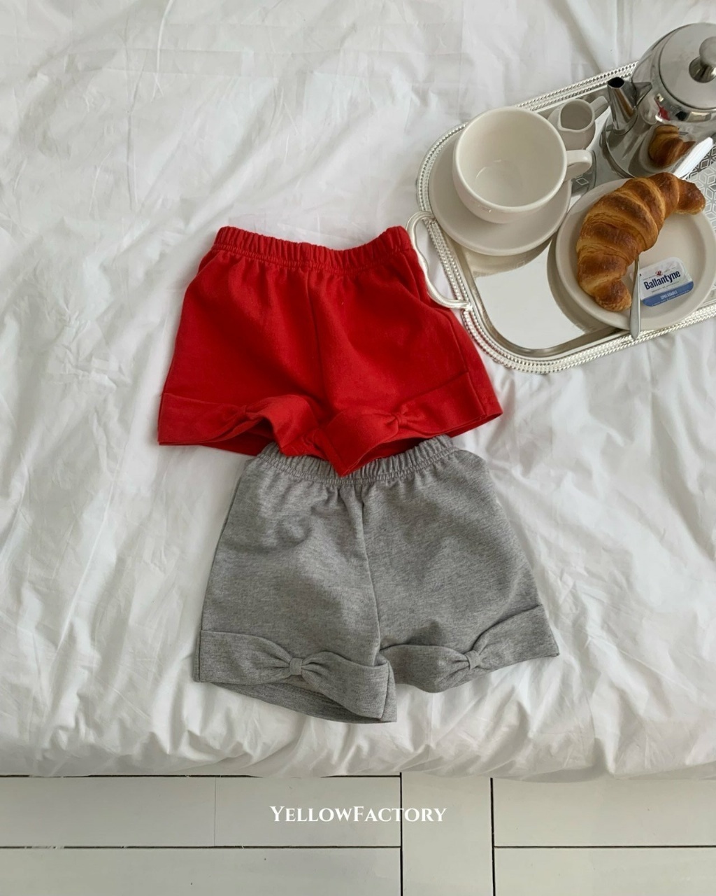 正韓夏Yellowfactory 夏季兩色蝴蝶結短褲