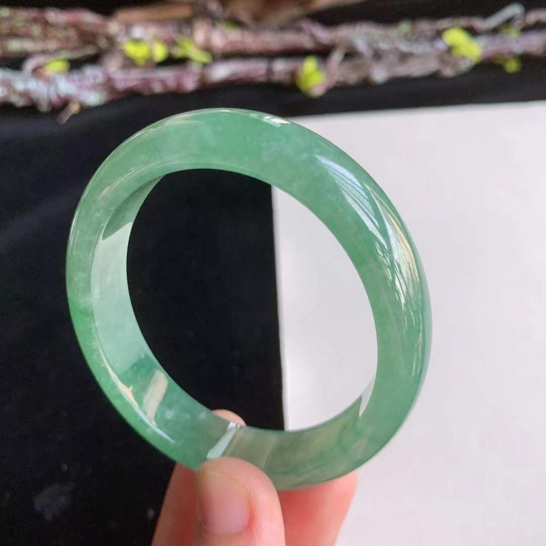 3162639 52mm翡翠冰種水潤冰綠底貴妃手鐲 (50-52)