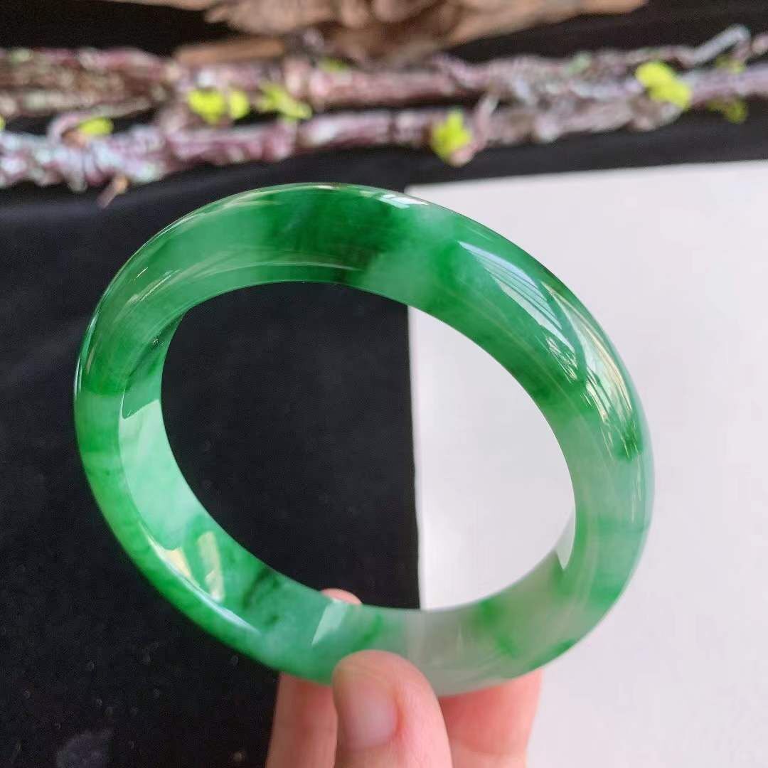 3162640 57mm翡翠冰種膠潤辣陽綠正圈手鐲 (56-58)