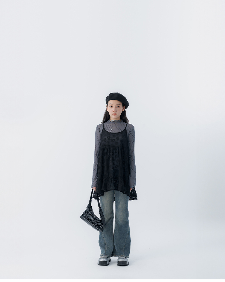 Hollowed-out jacquard ruffle hem spaghetti strap vest - black【01099540】in stock+pre-order