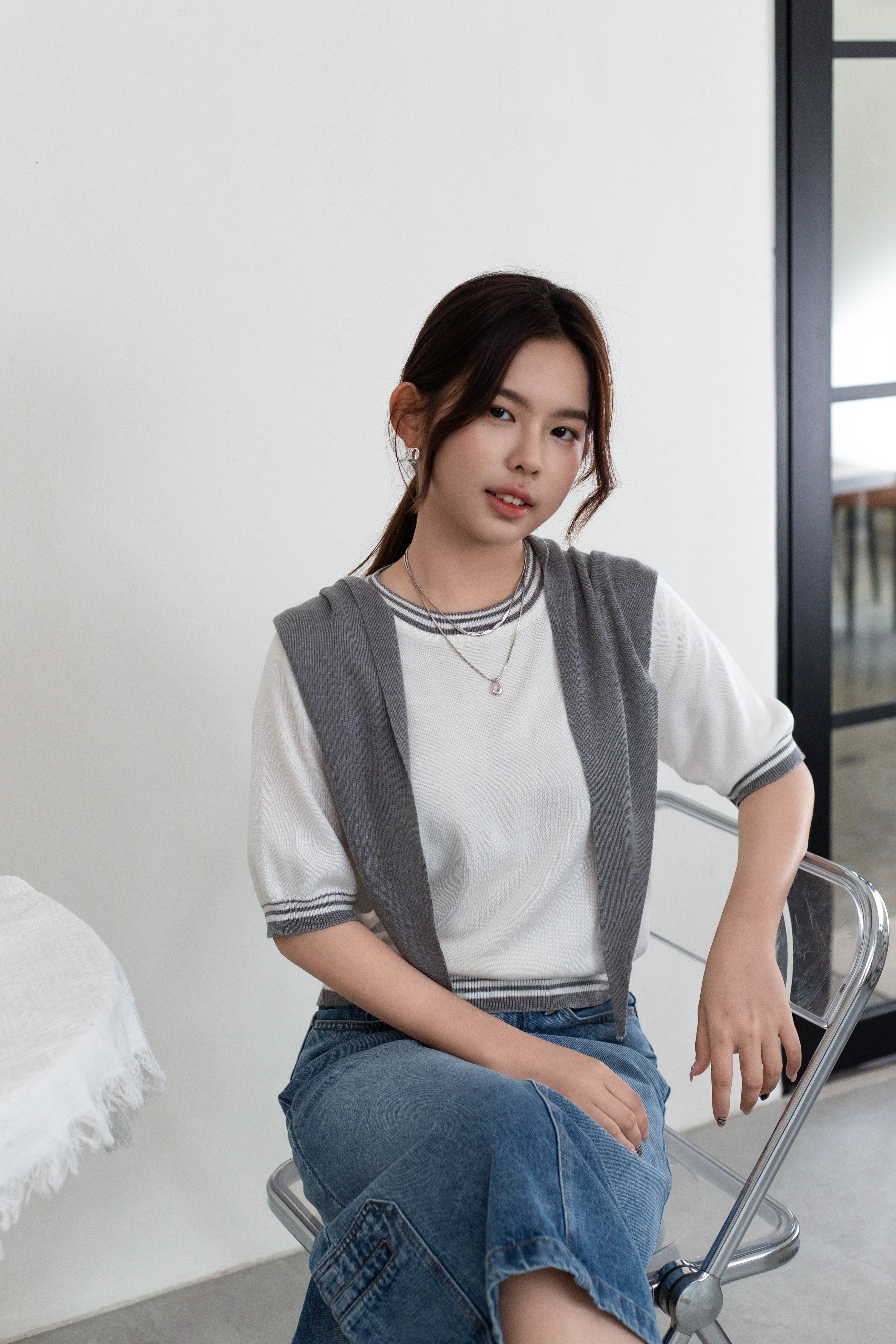 Aubrey Contrast Knit Top White- 2665KSWHI