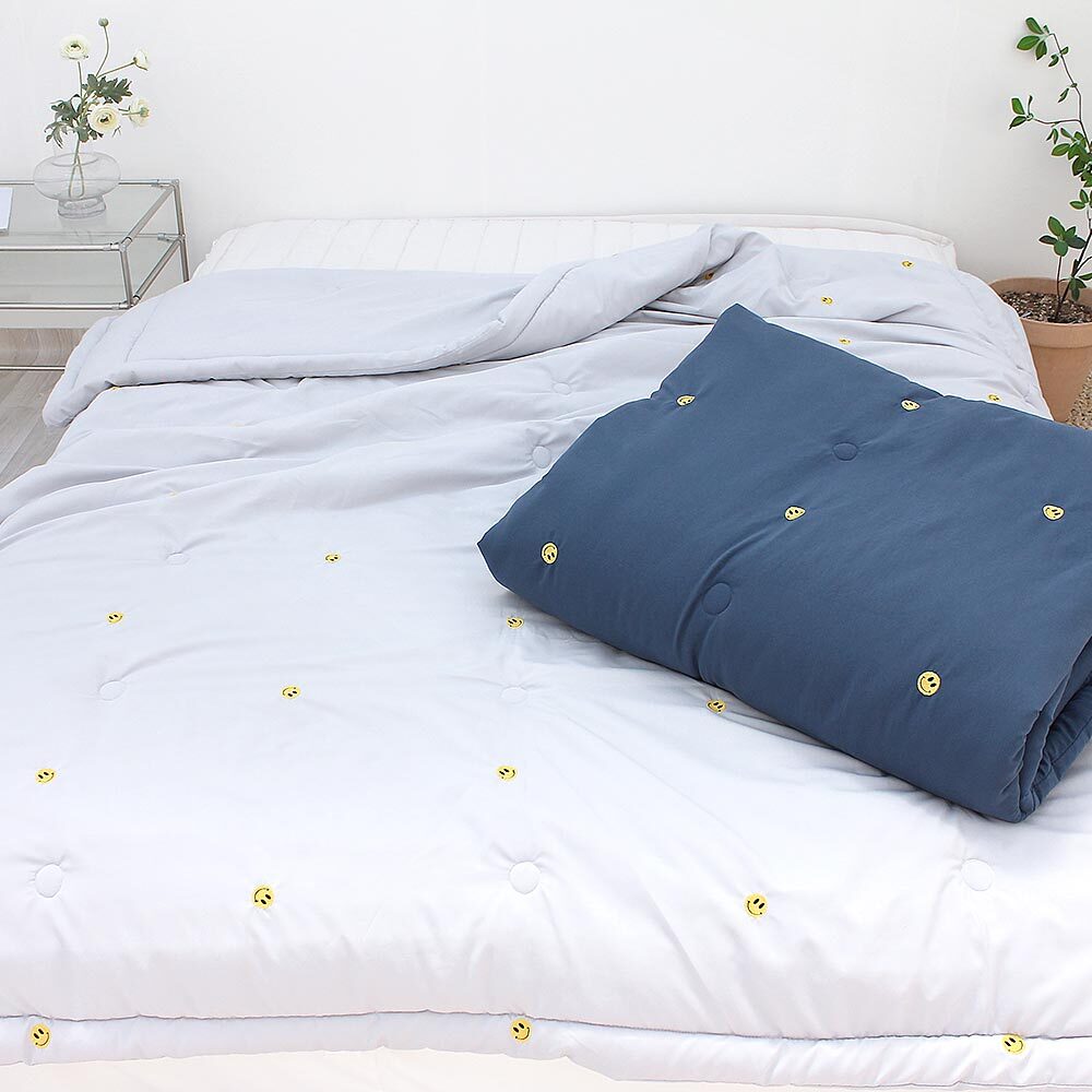 韓國棉被 刺繡笑臉 聚酯纖維Polyeste（四季被）
