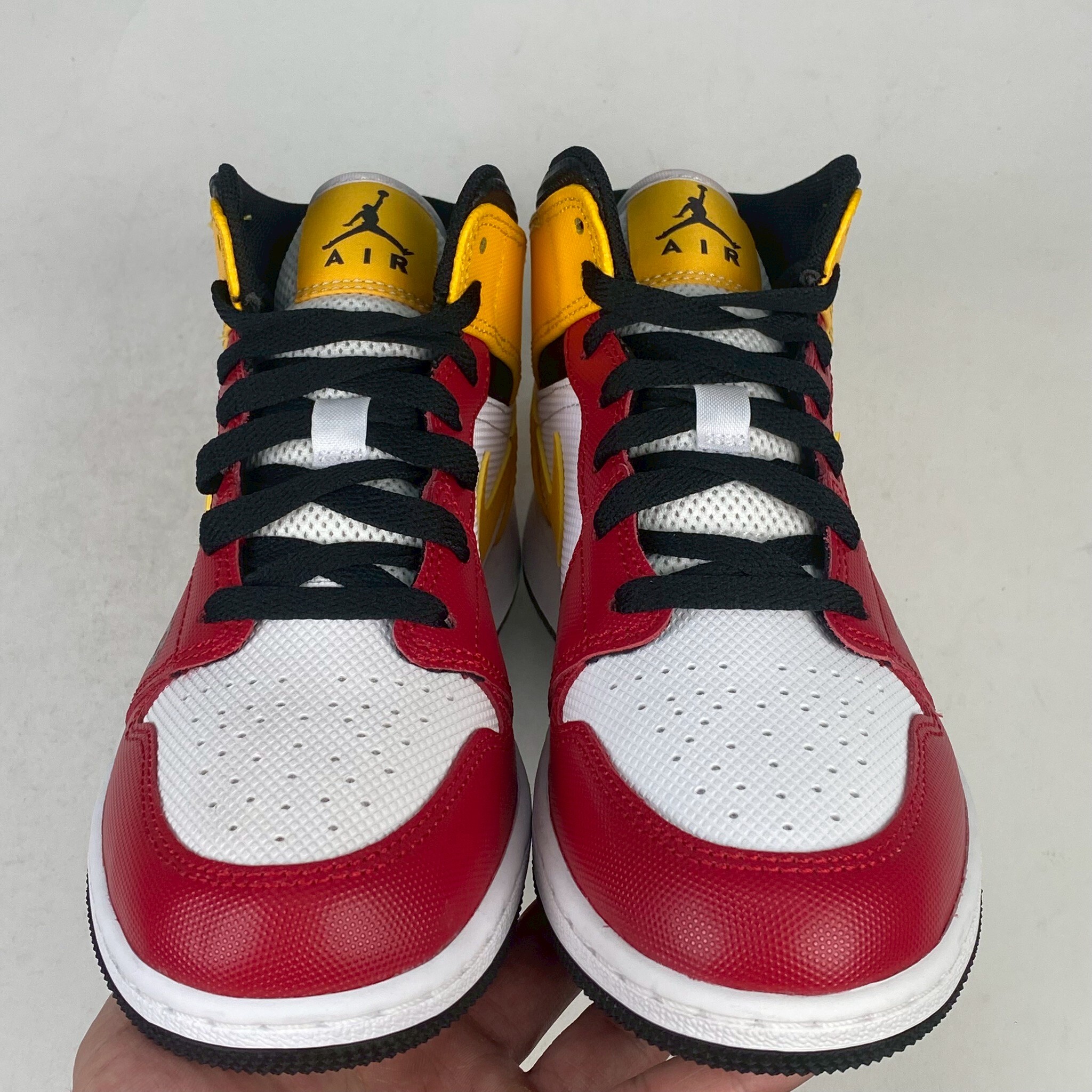 右腳鞋面色差 DJ0336-067 4.5Y The Jordan 1 Mid SE Motorsports (GS)