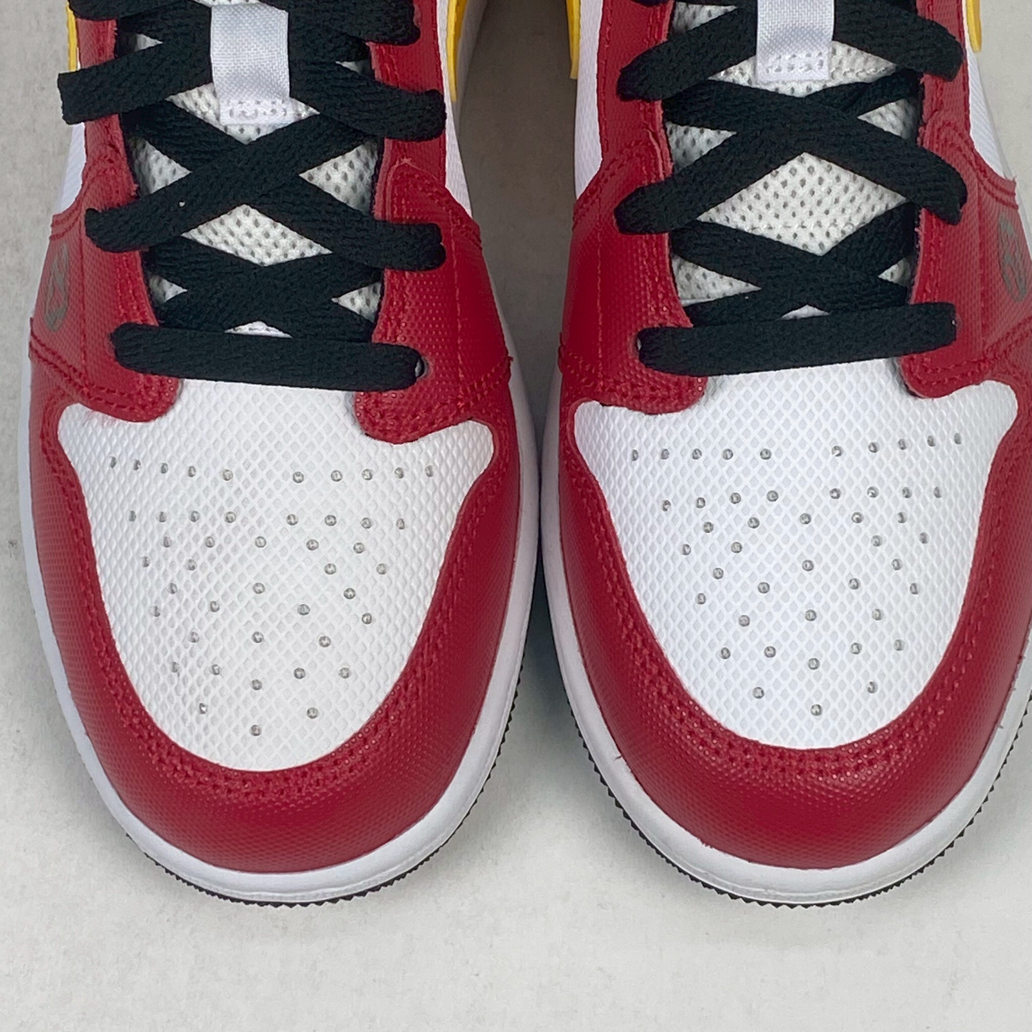 右腳鞋面色差 DJ0336-067 4.5Y The Jordan 1 Mid SE Motorsports (GS)