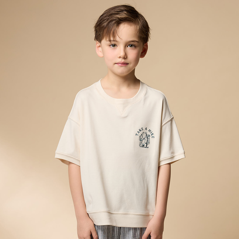 PIPPY 休閒剪接小熊散步純棉圓領短袖上衣 米白