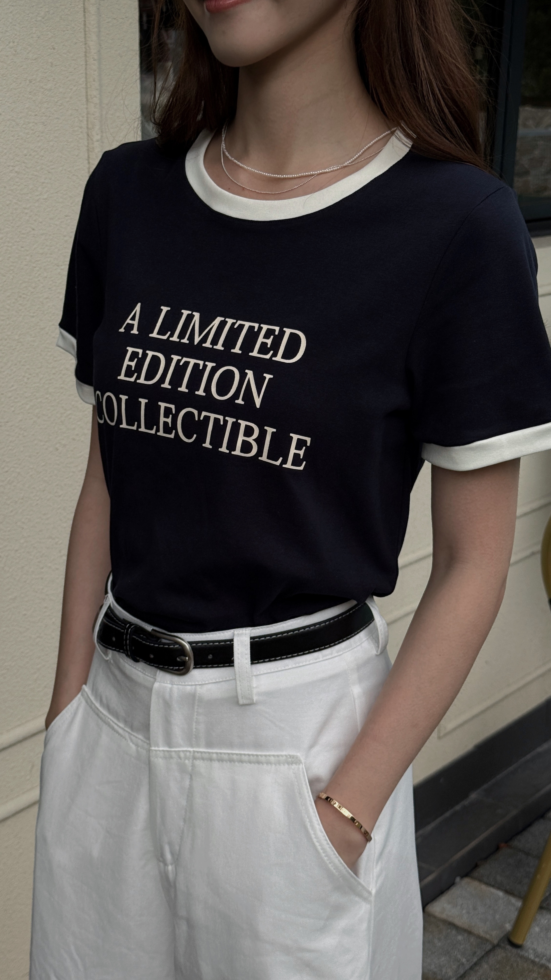 美系寶藍拼色字母上衣