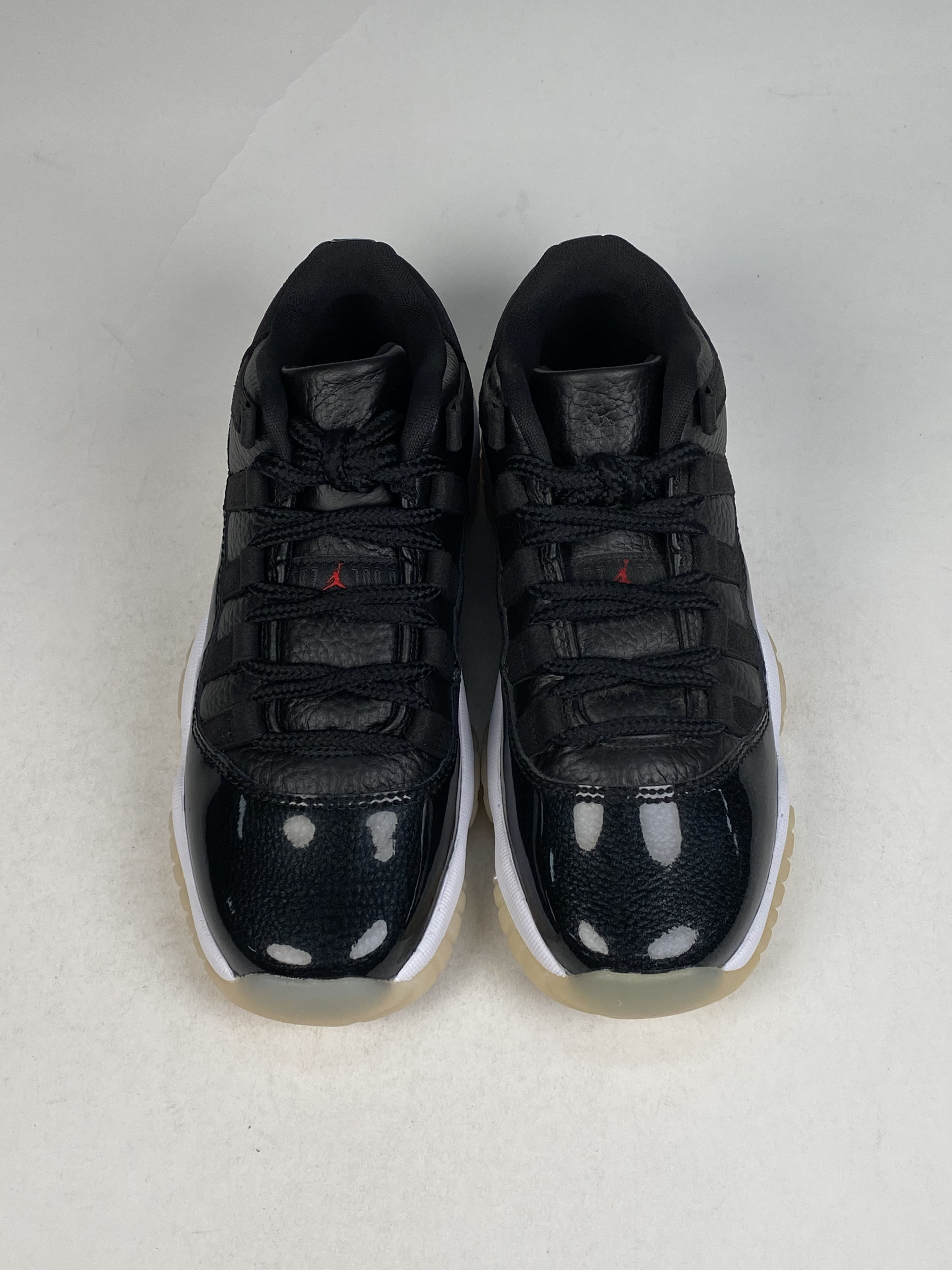 兩腳鞋底泛黃&內標發霉 528896-001 4.5Y Air Jordan 11 Low GS " 72-10 " 經典 籃球鞋 女款