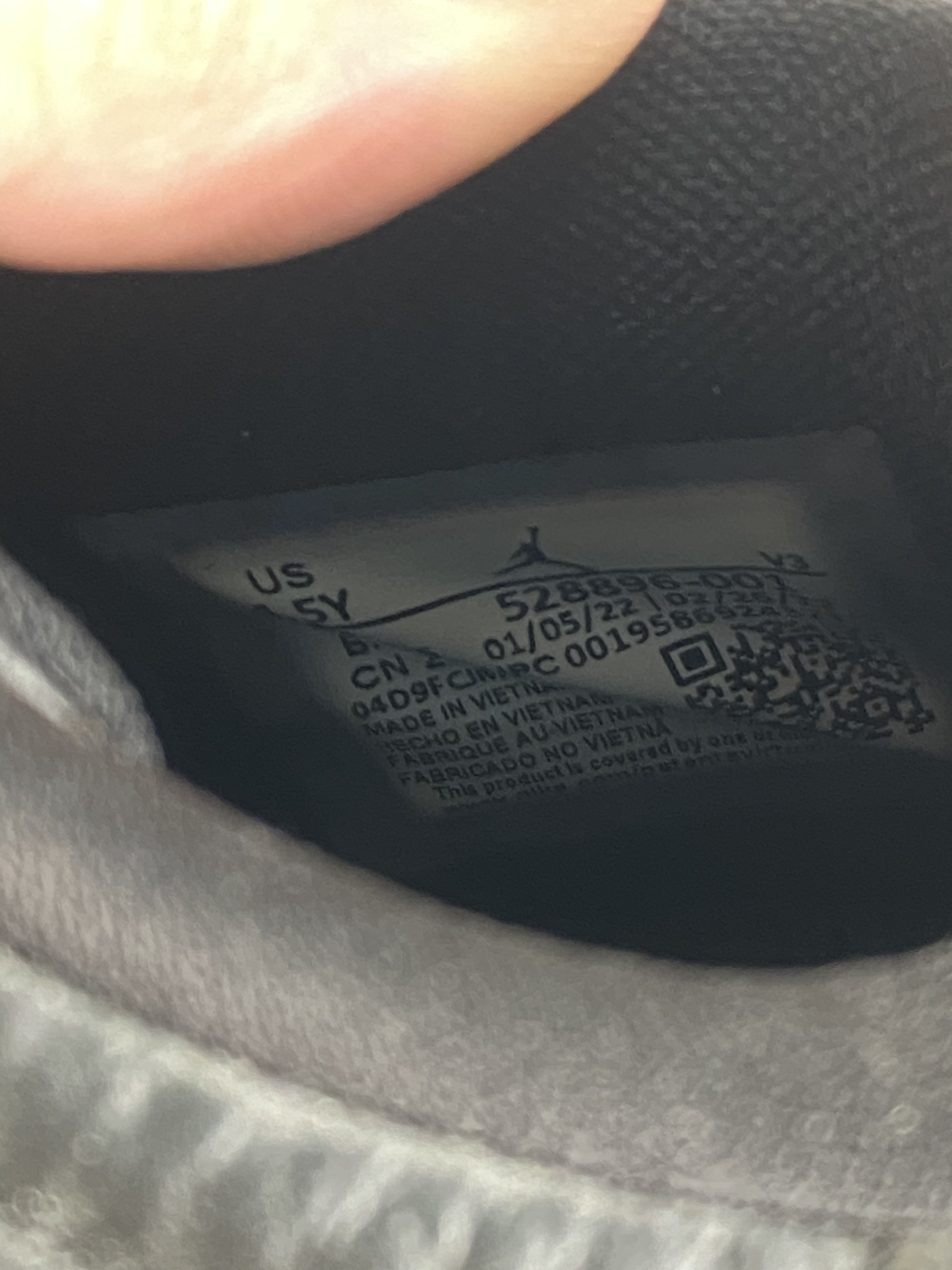 兩腳鞋底泛黃&內標發霉 528896-001 4.5Y Air Jordan 11 Low GS " 72-10 " 經典 籃球鞋 女款