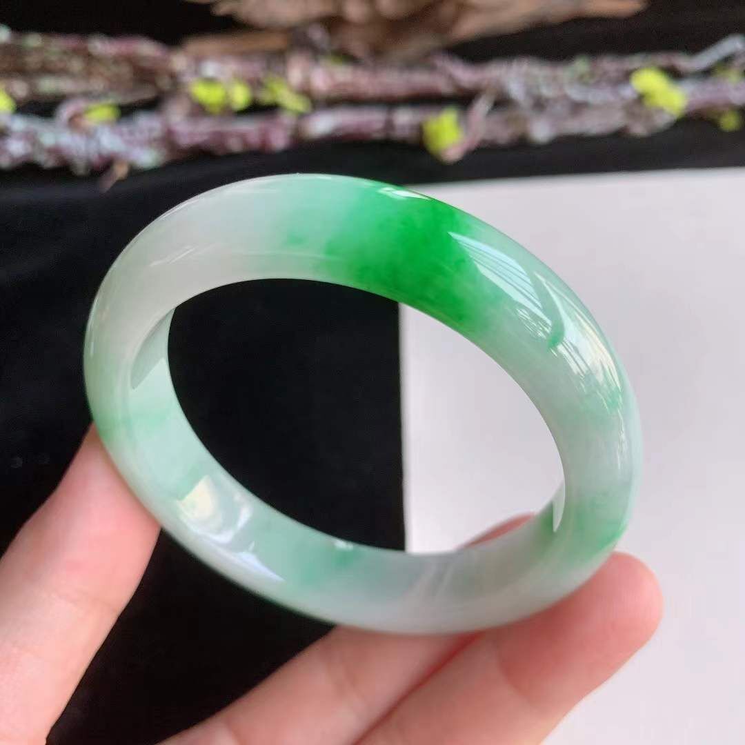 3162643 51.6mm翡翠冰糯種水潤飄陽綠正圈手鐲 (50-52)