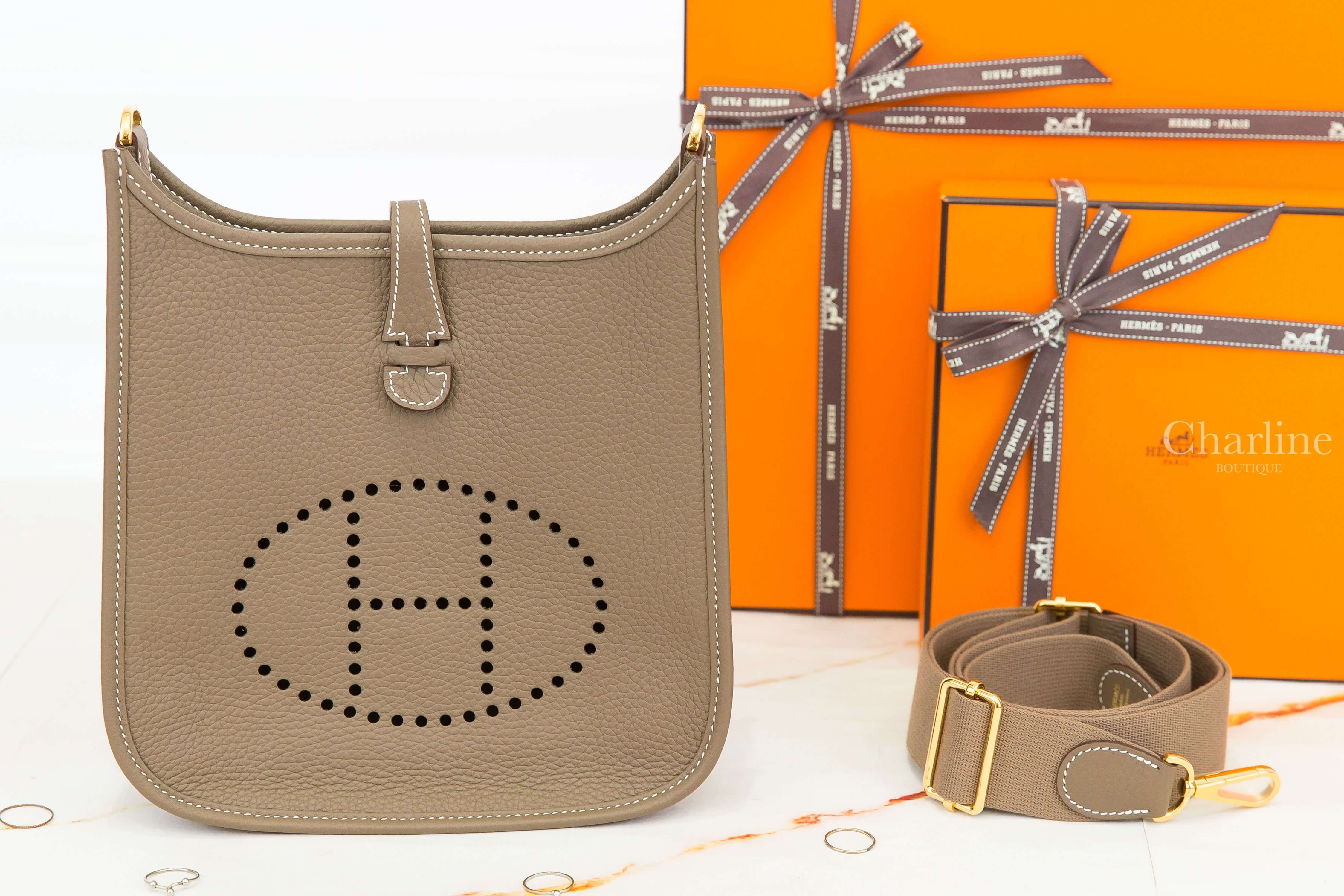 Hermès Evelyne 23cm Poche III Bag 18 Etoupe Taurillon Clemence 大象灰金釦簍空洞洞肩背包