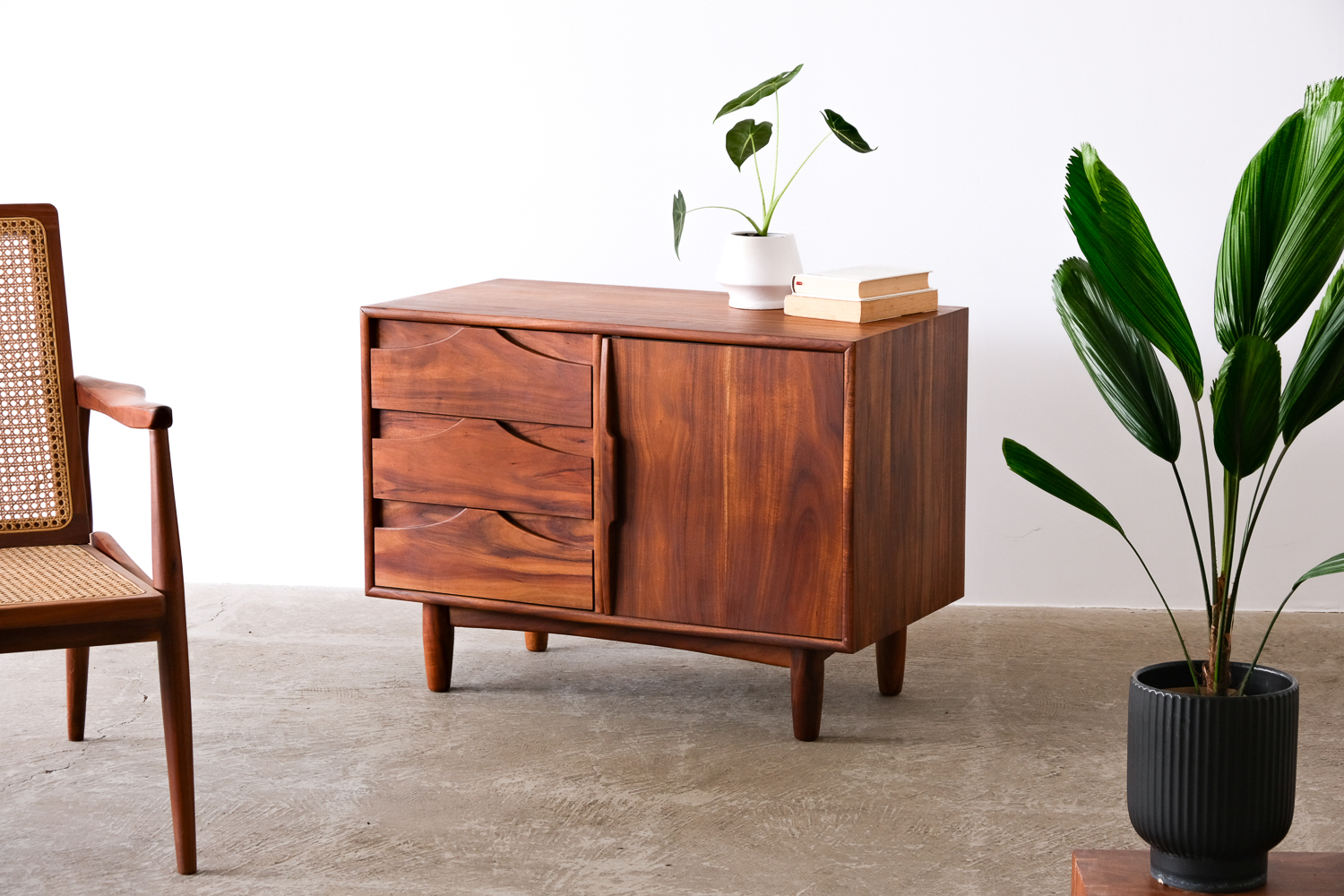 山海邊櫃 相思木