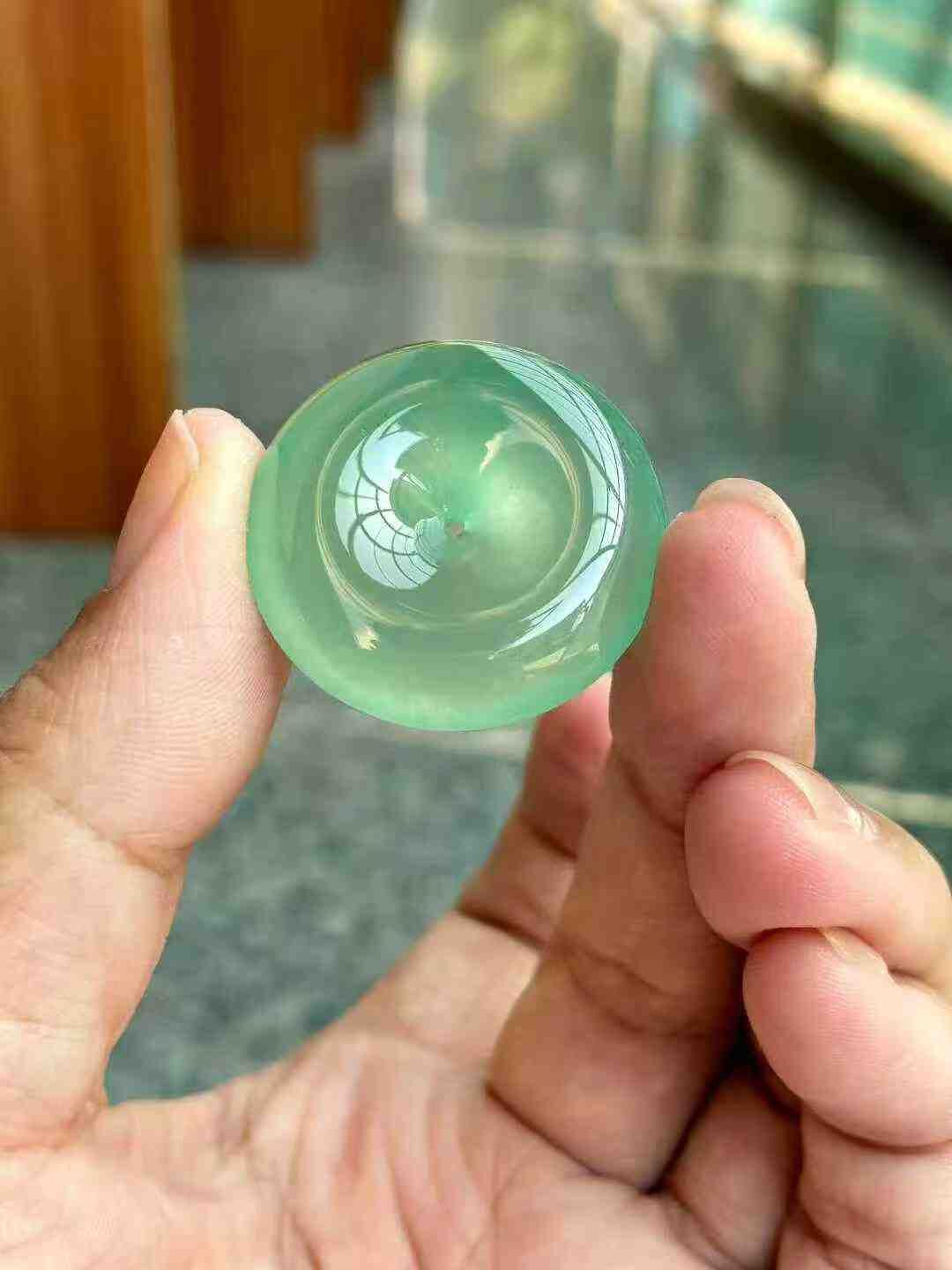 3165358 翡翠冰玻綠底平安扣 (29.6mm直徑)