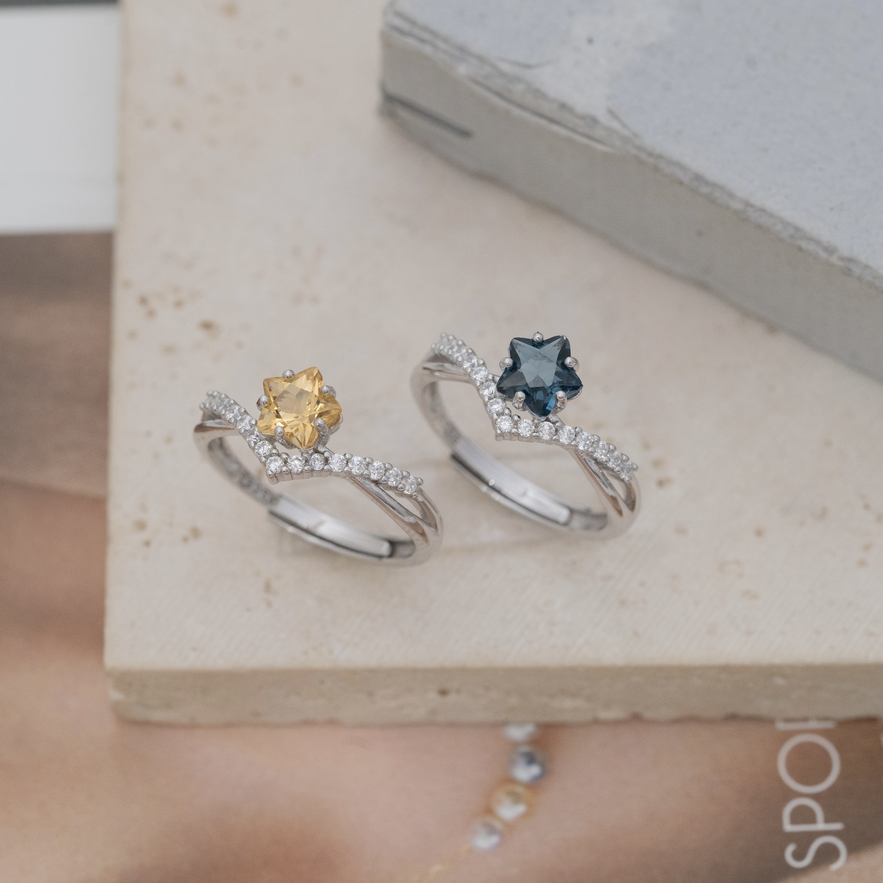 Svr 倫敦藍托帕石開石