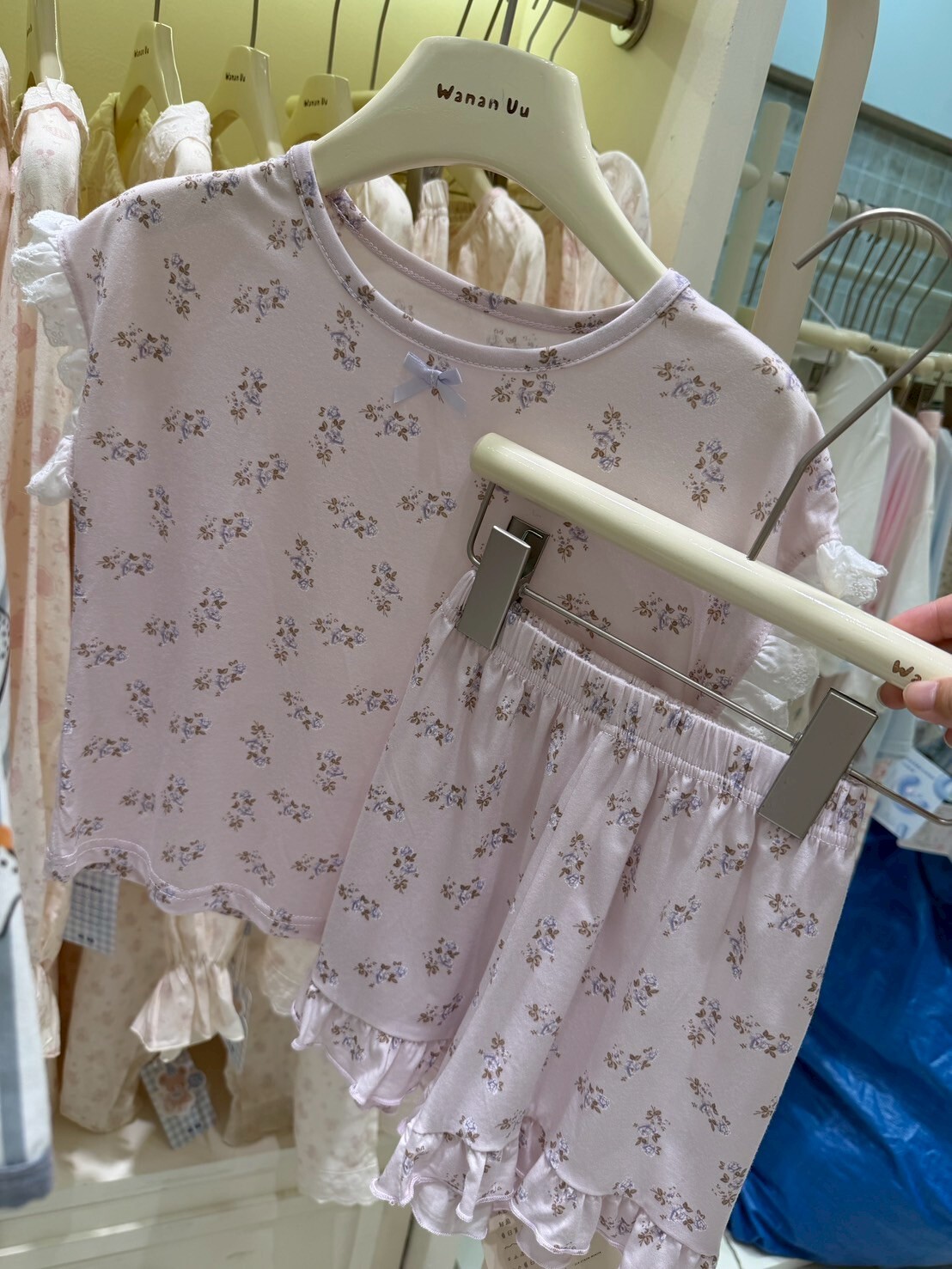 8525荷葉袖花花睡衣