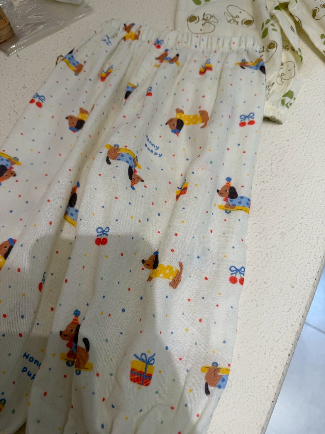 B62003彩點狗防蚊褲