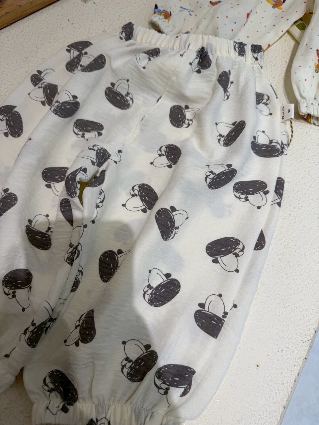 B62033 黑白狗防蚊褲