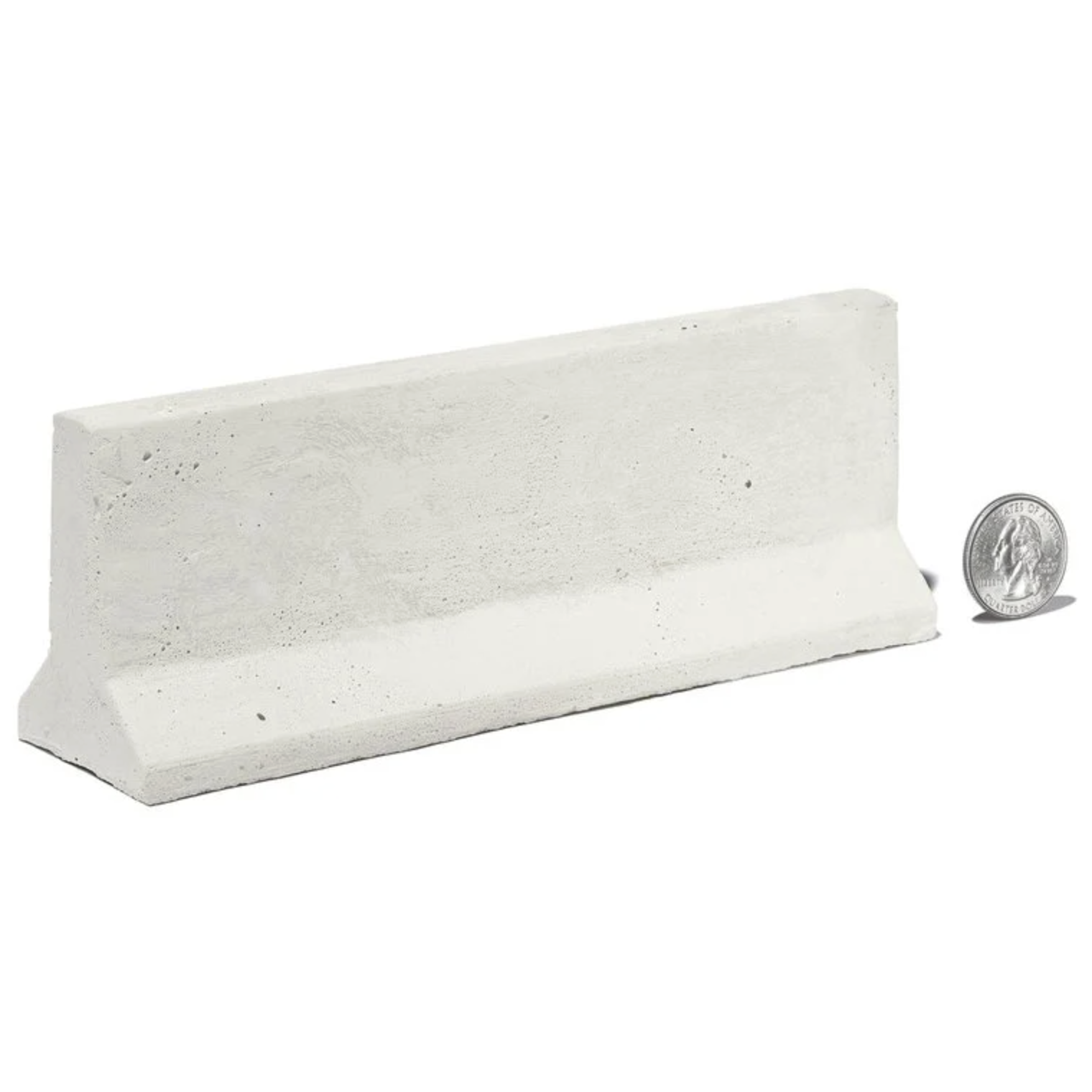 -(C04)-SUPREME MINI MATERIALS 1:12 SCALE JERSEY BARRIER 紐澤西護欄-SS26A119