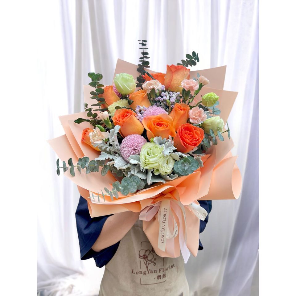 W - 10支橙玫瑰配桔梗_RS50029