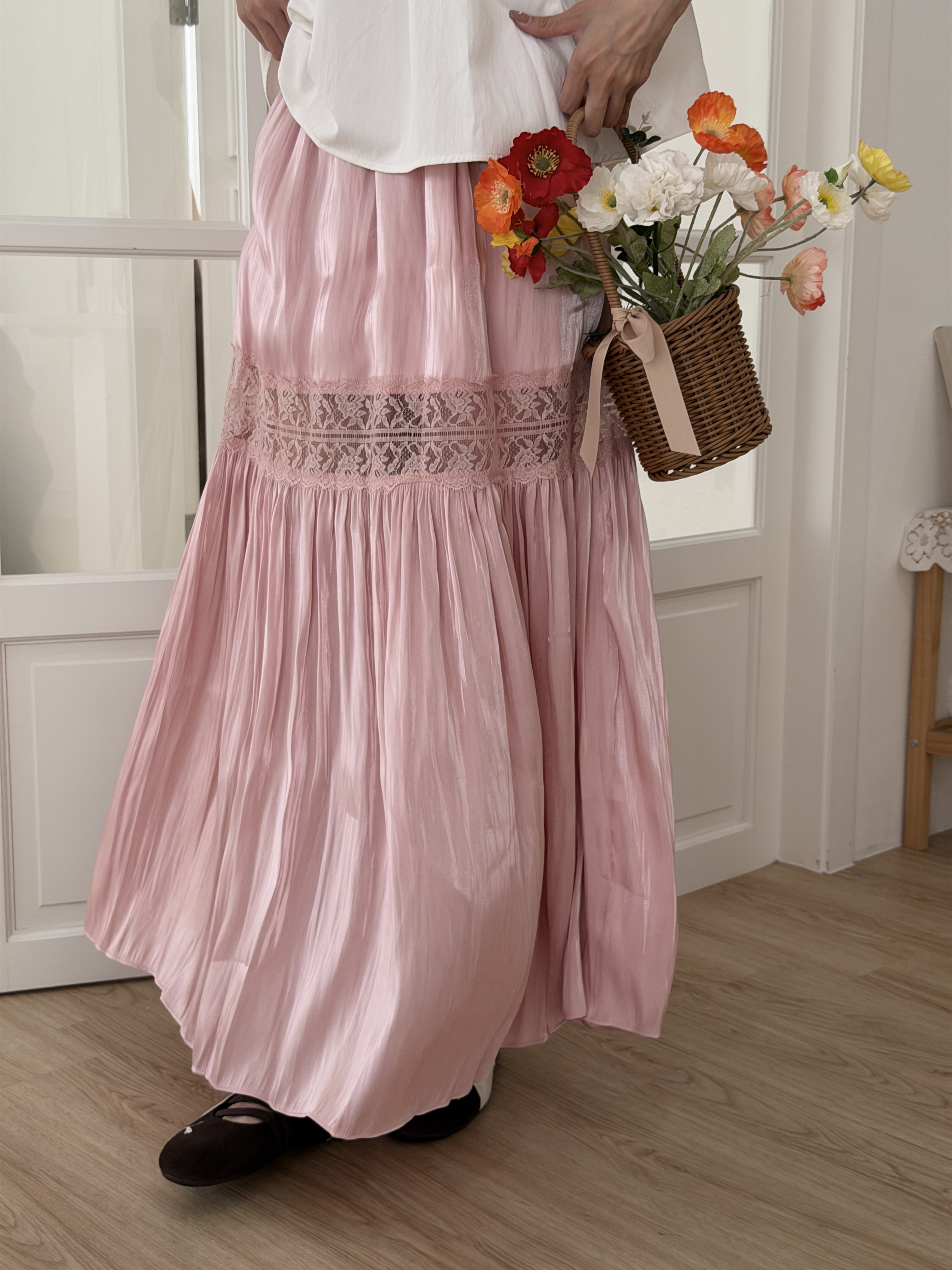 🌷光澤感蕾絲簍空長裙 (粉色)