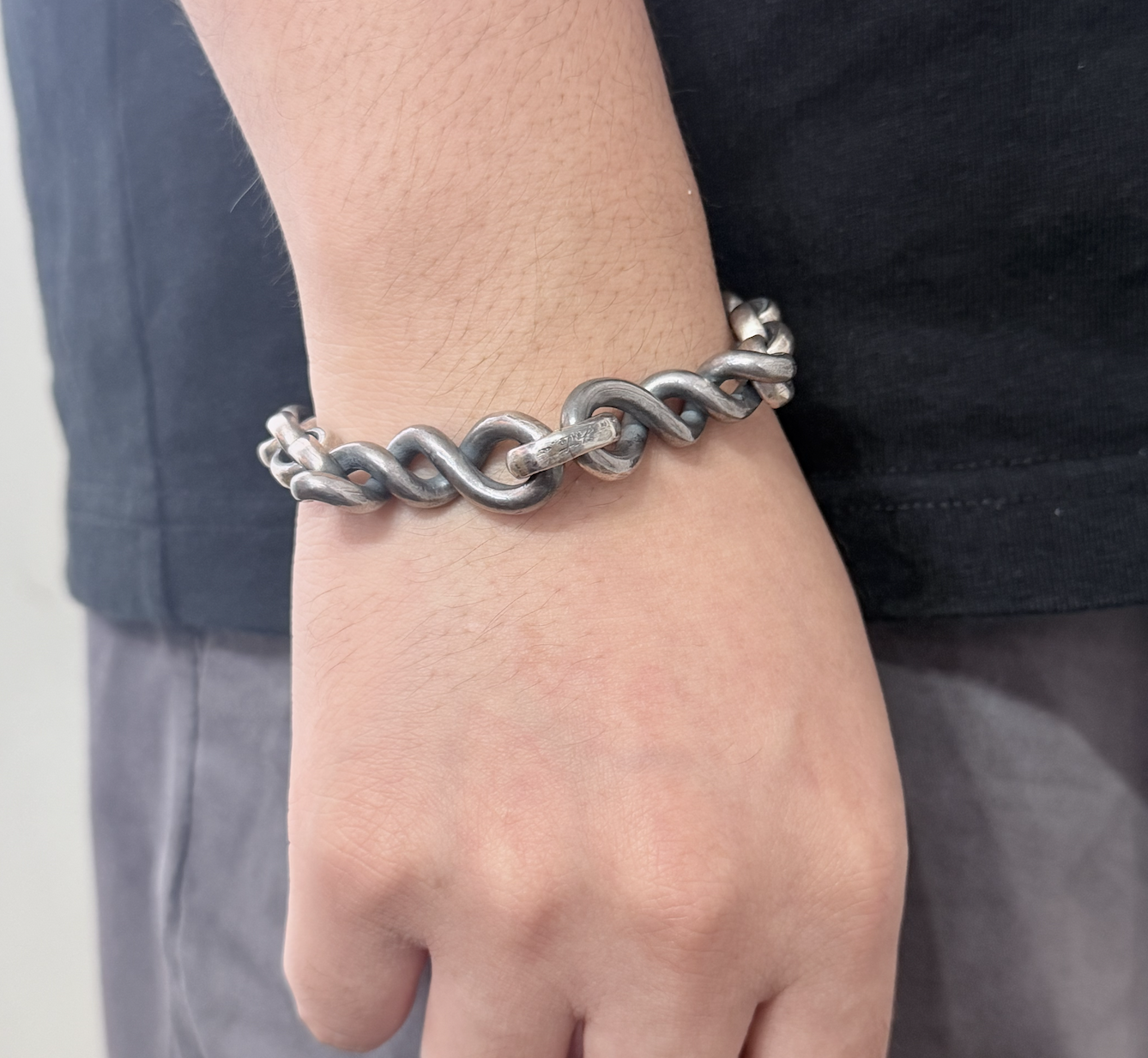 RB-06/Tbar 10mm twist chain bracelet/eternity knot/Tbar