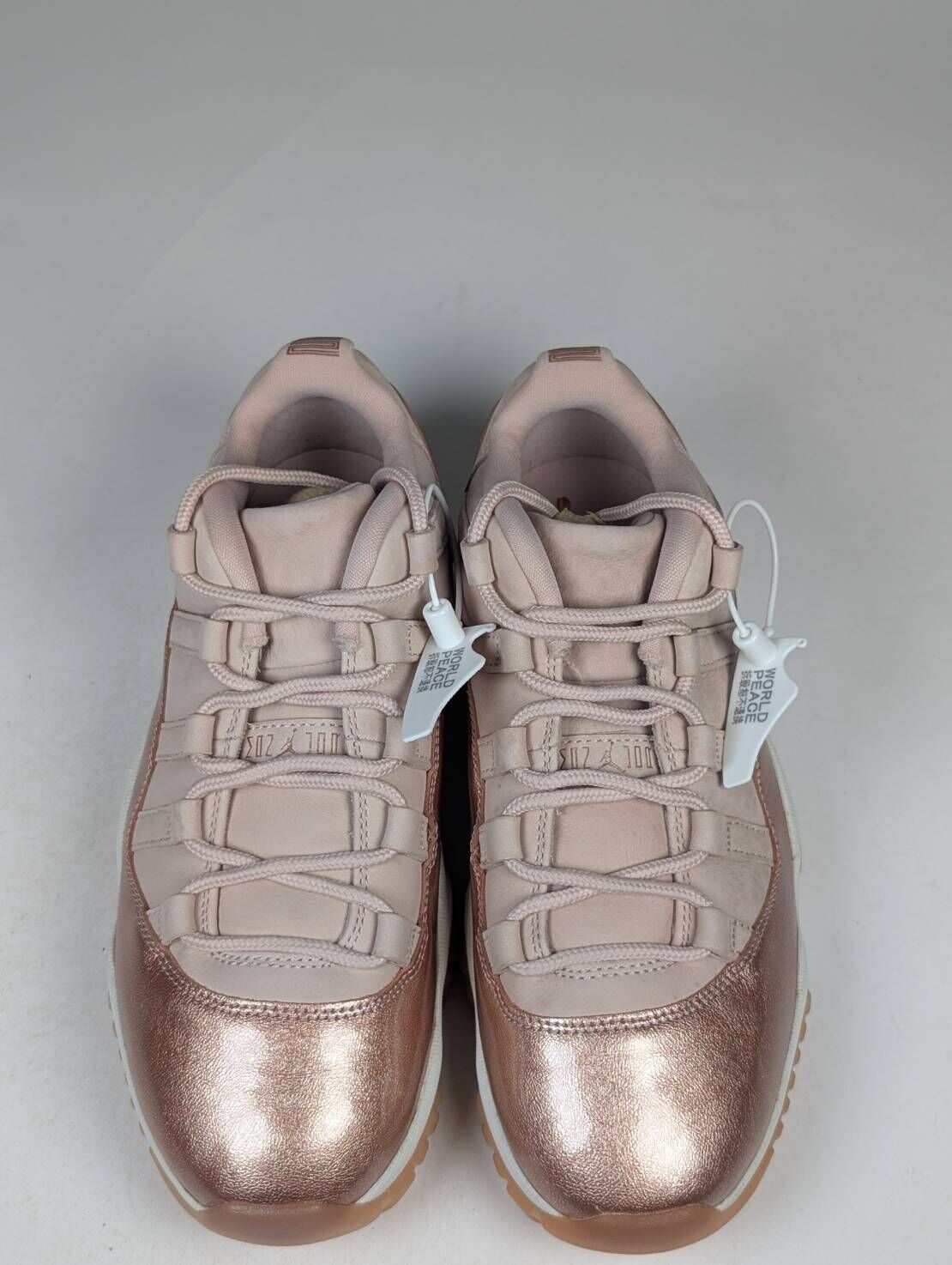 左右腳鞋底發黃,鞋面髒污 AH7860-105/8.5 Nike Air Jordan 11 Retro Low Rose Gold