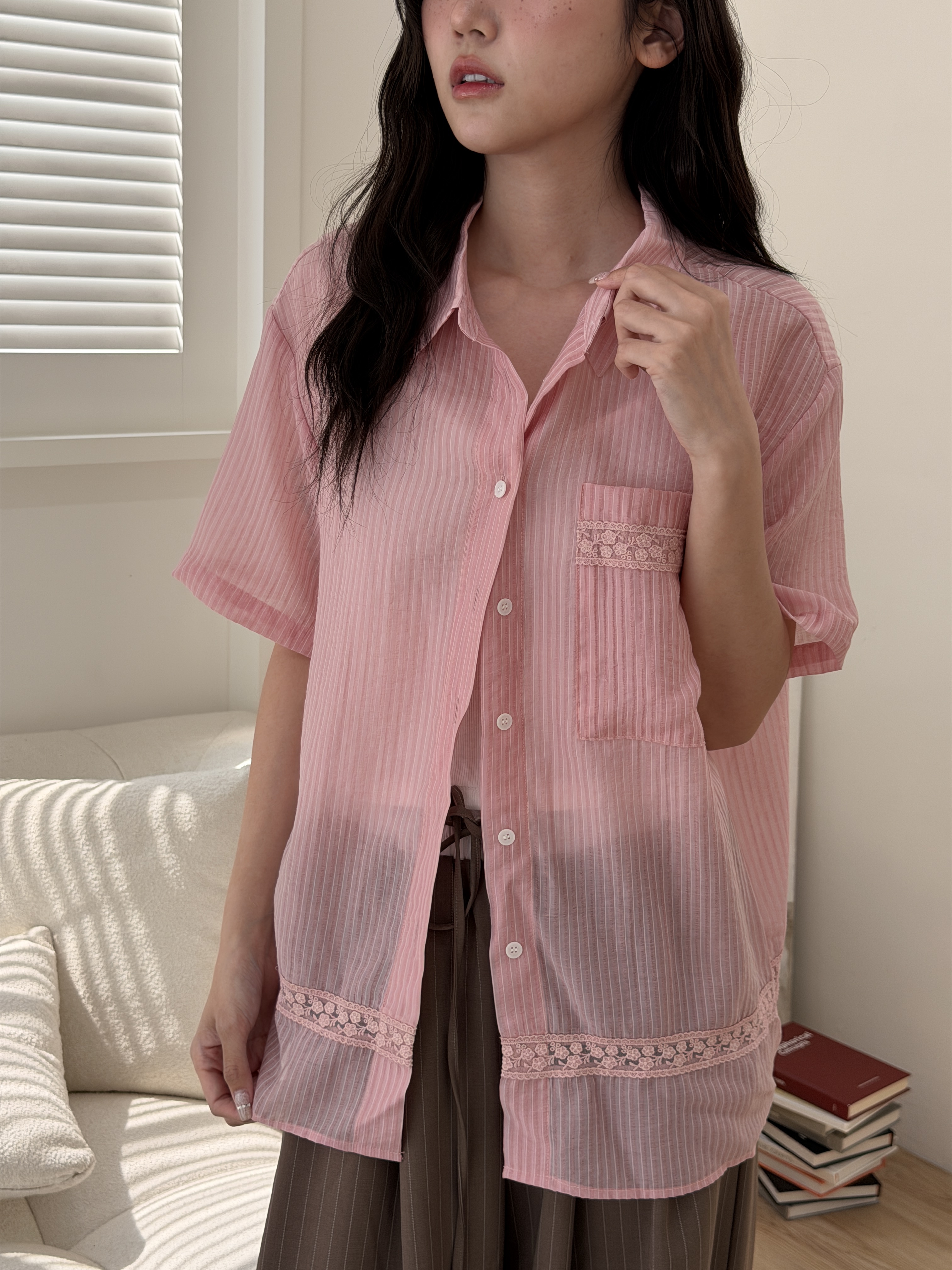 🌷透感直紋蕾絲短襯衫 (粉色)