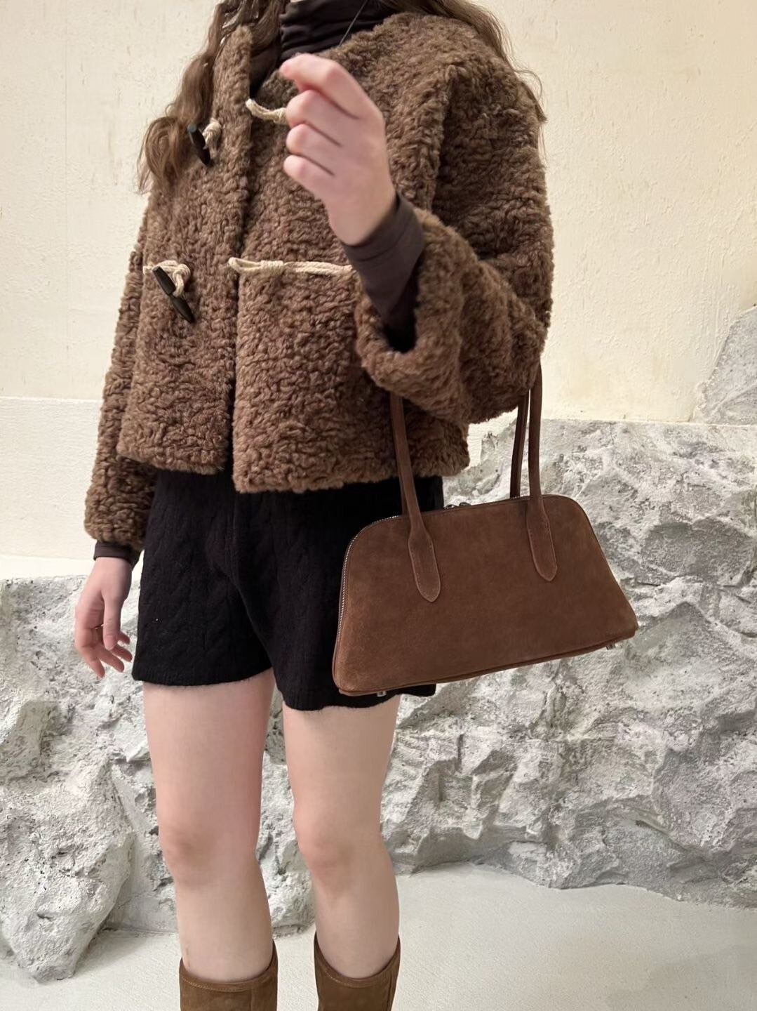 麂皮手提肩背波士頓法棍包 / 2色