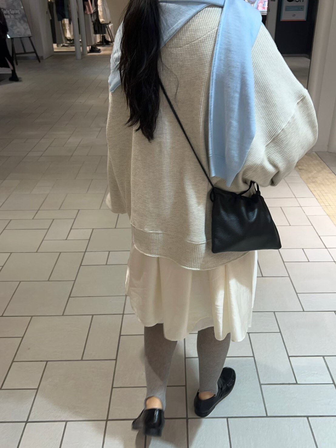 可愛迷你肩背束口水桶包 / 2色