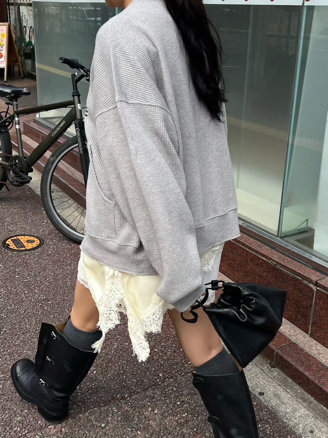 可愛迷你肩背束口水桶包 / 2色