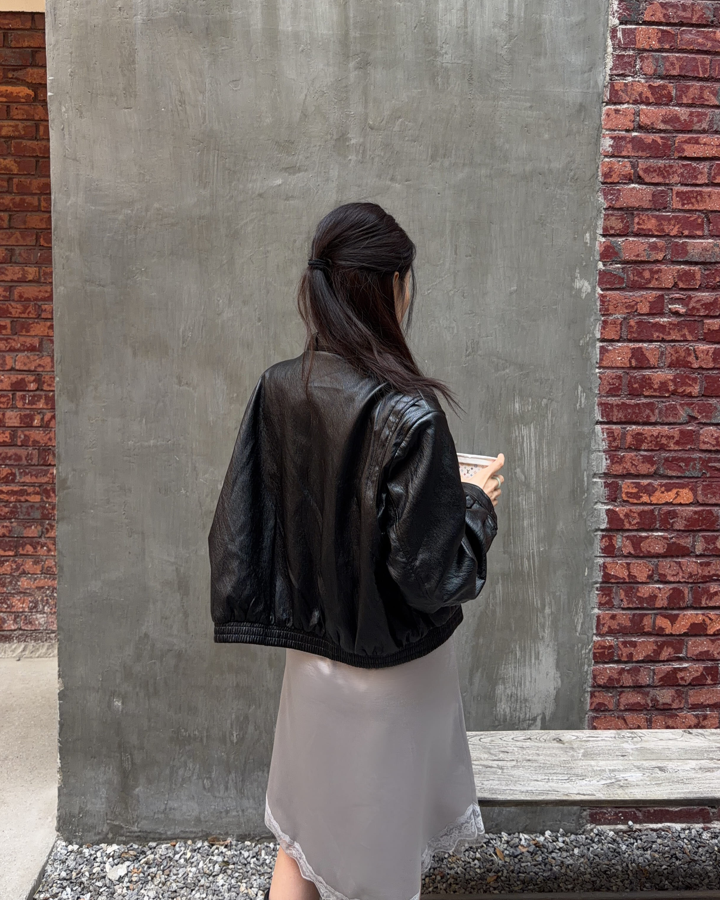 O4001 小立領皮外 / 黑