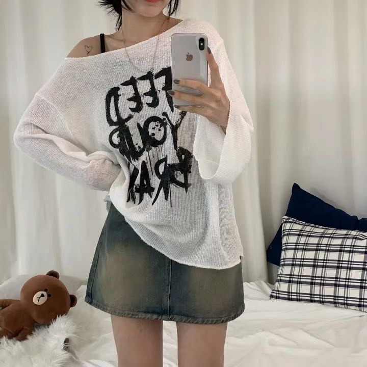 【預購】韓國女裝 噴漆字母 寬鬆透膚薄針織衫