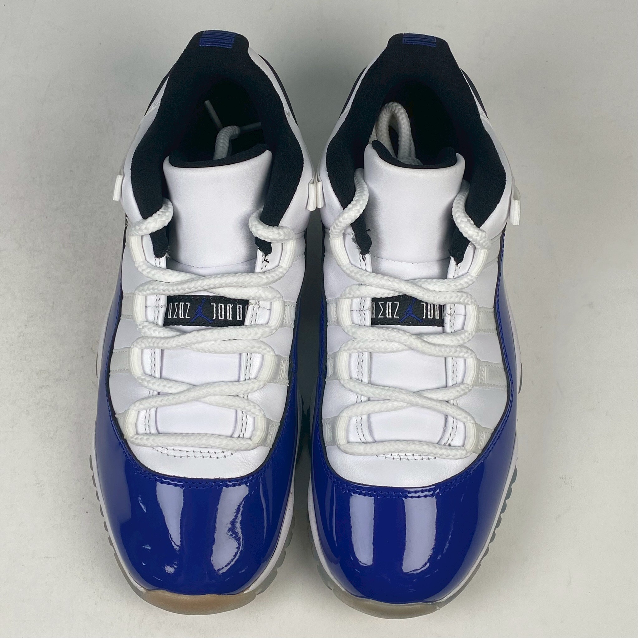 右腳鞋頭&鞋底微泛黃 AH7860-100 W8 Air Jordan 11 Low Concord W 白藍 女鞋