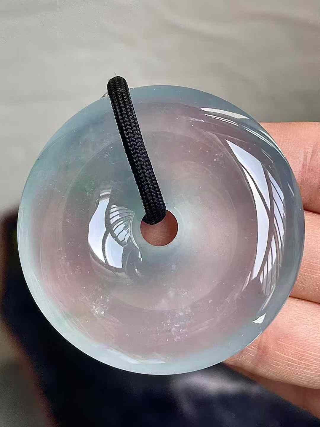 3165553 翡翠高冰平安扣 (50.8mm直徑)