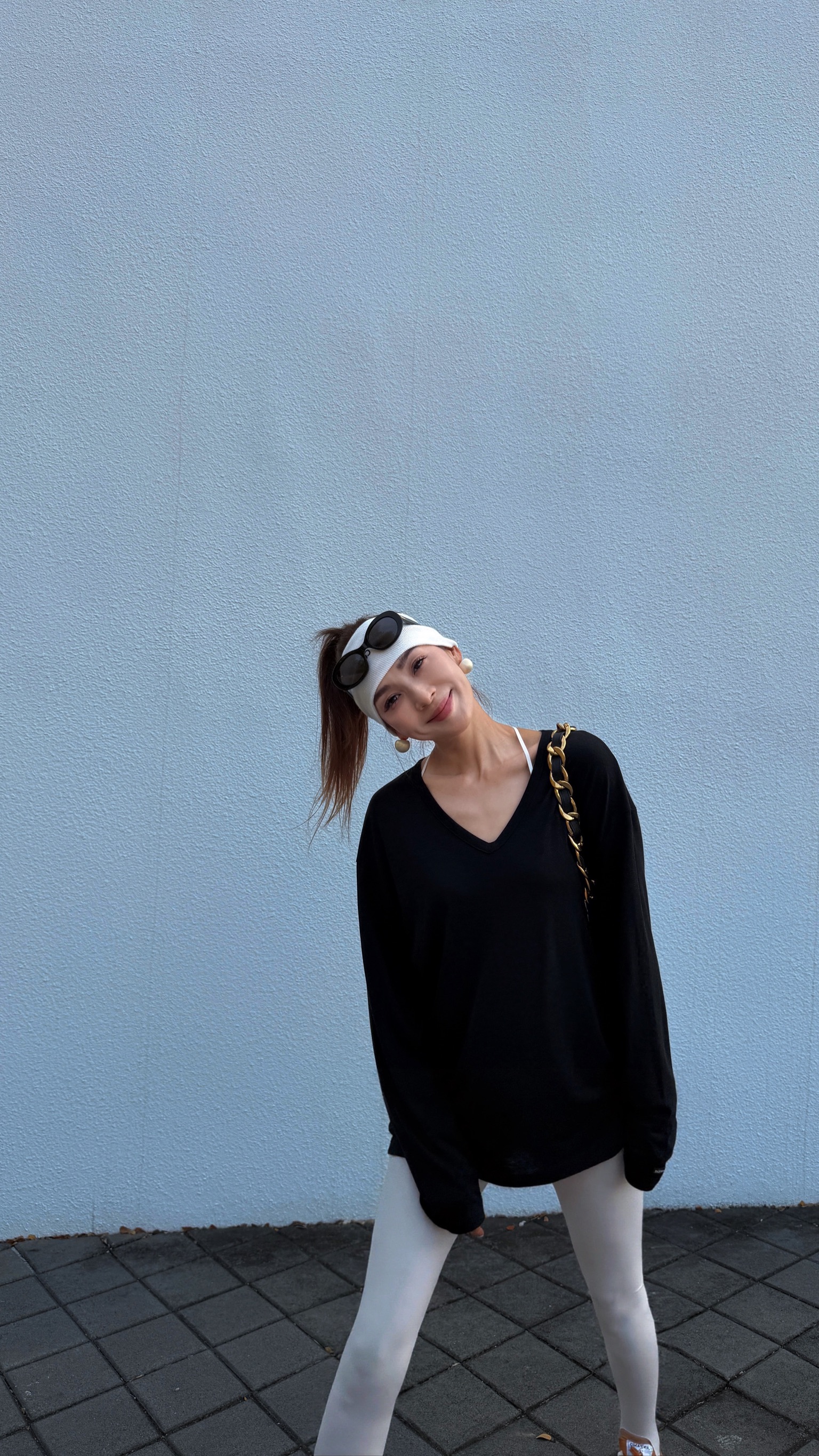 v領天絲棉素面薄長袖