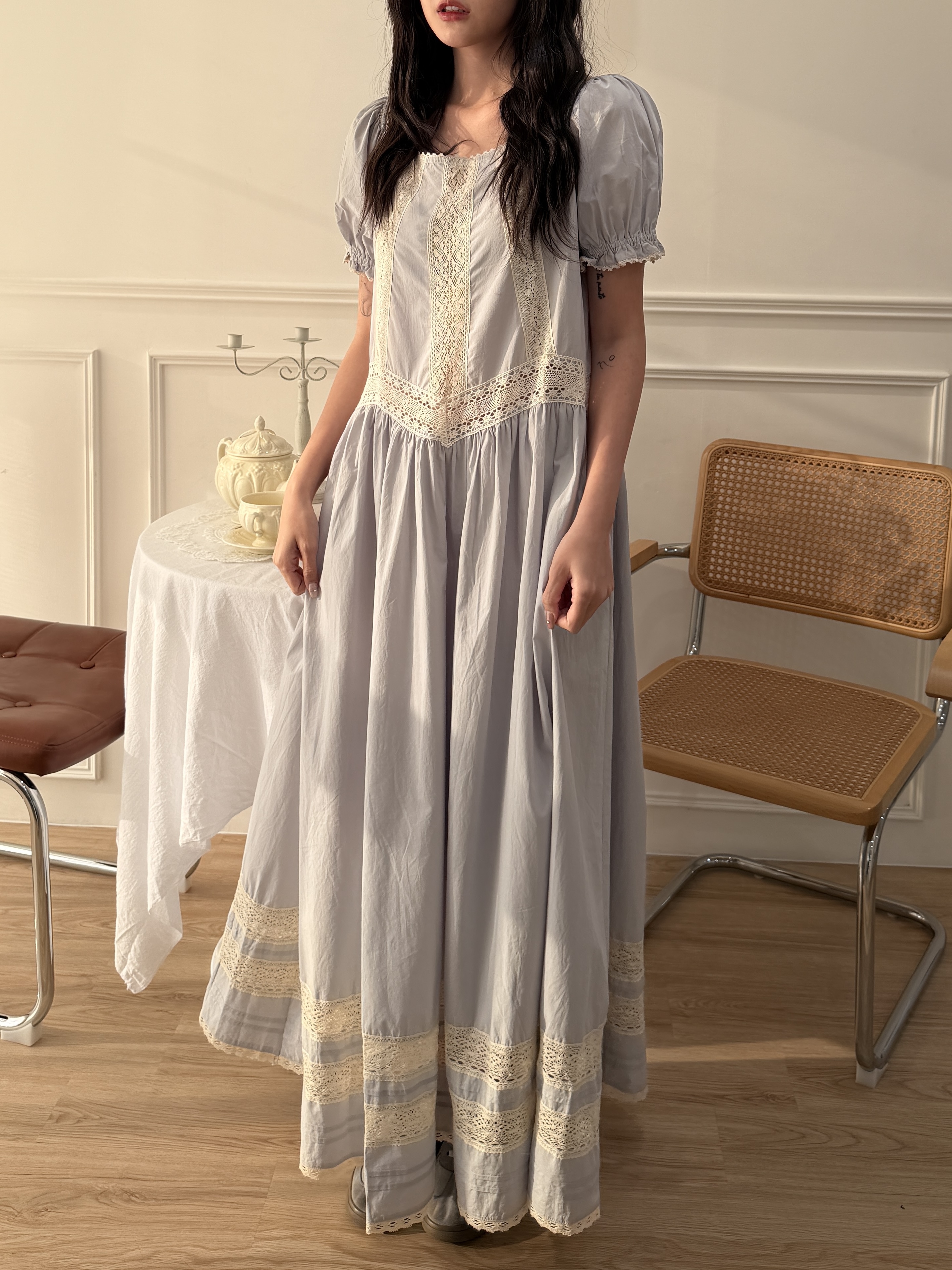 🌷法式方領蕾絲洋裝