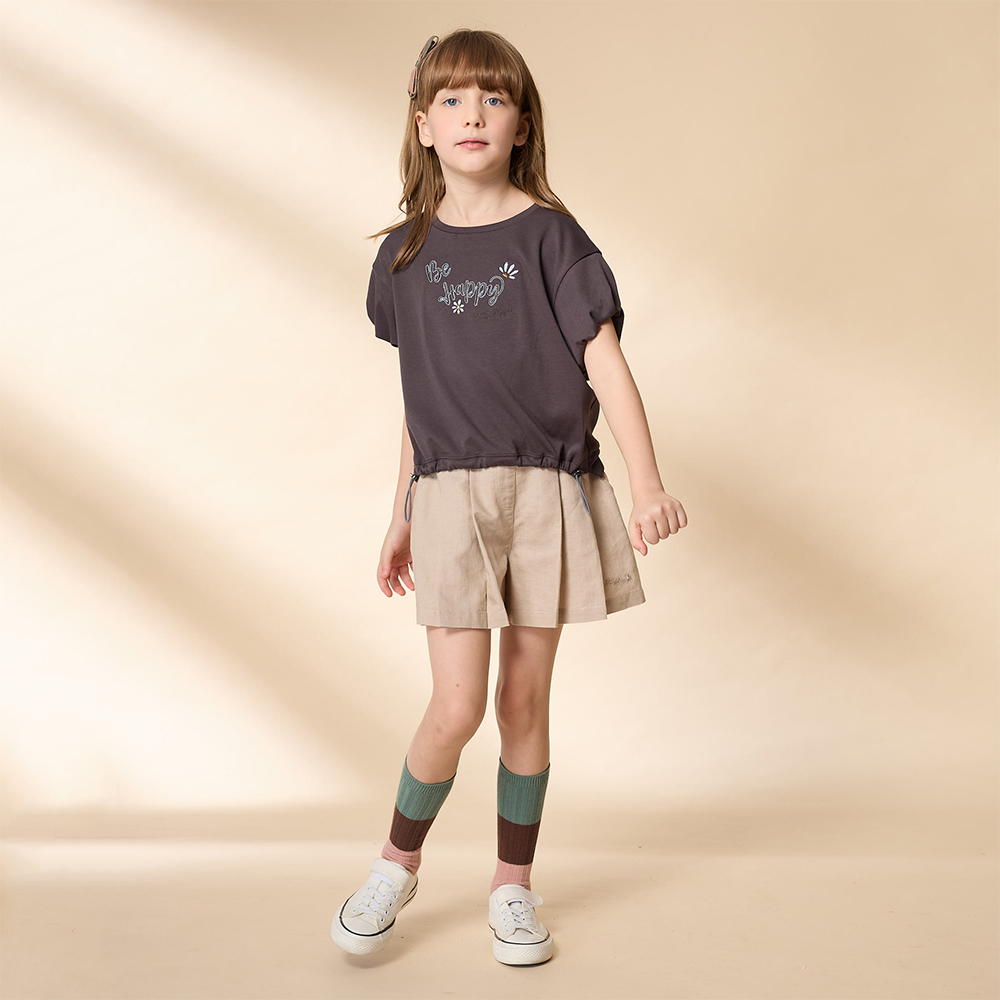 PIPPY 舒適素面字母繡花落肩圓領短袖上衣 深灰