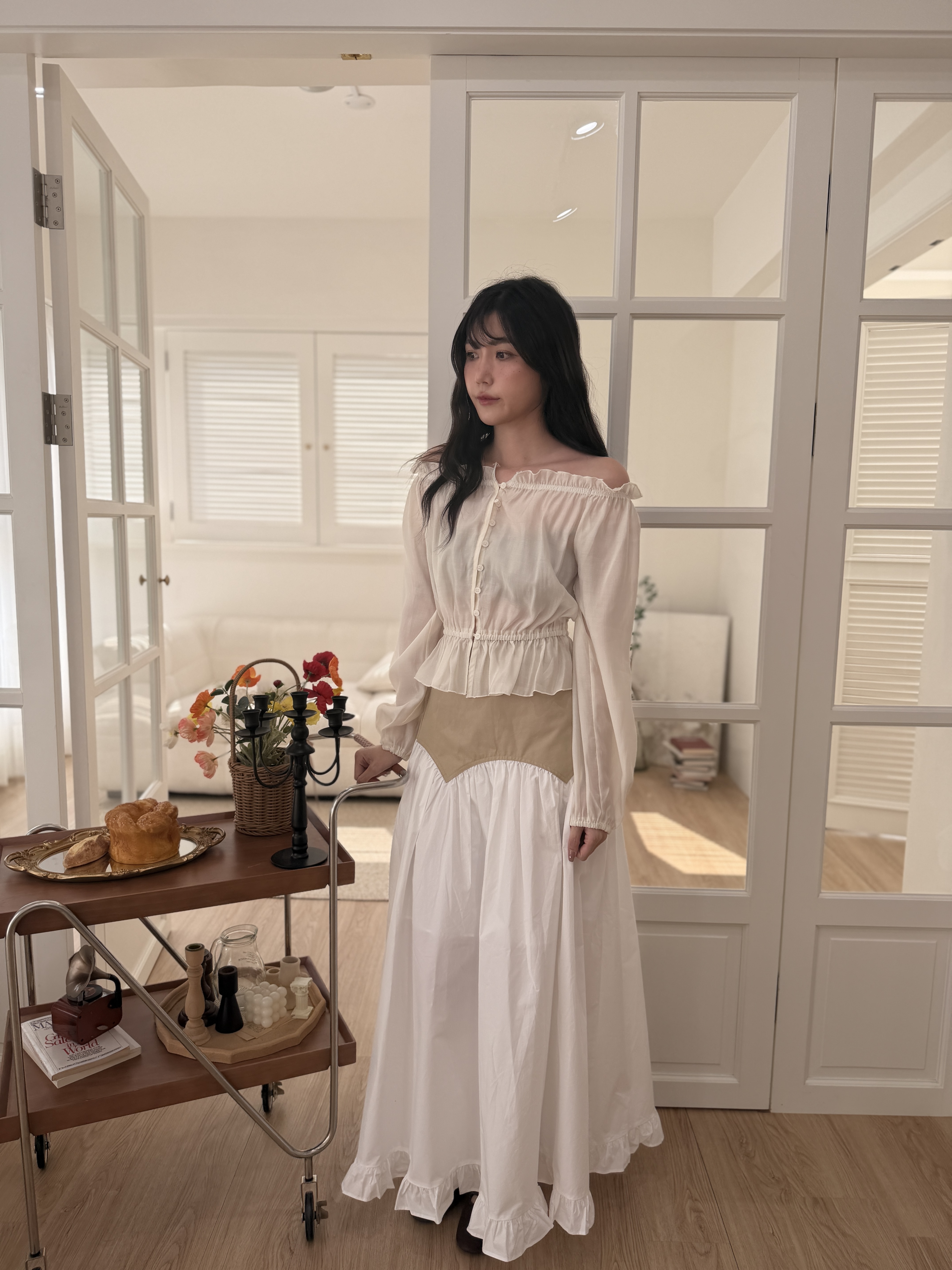 🌷法式收腰蓬袖上衣 (白色)