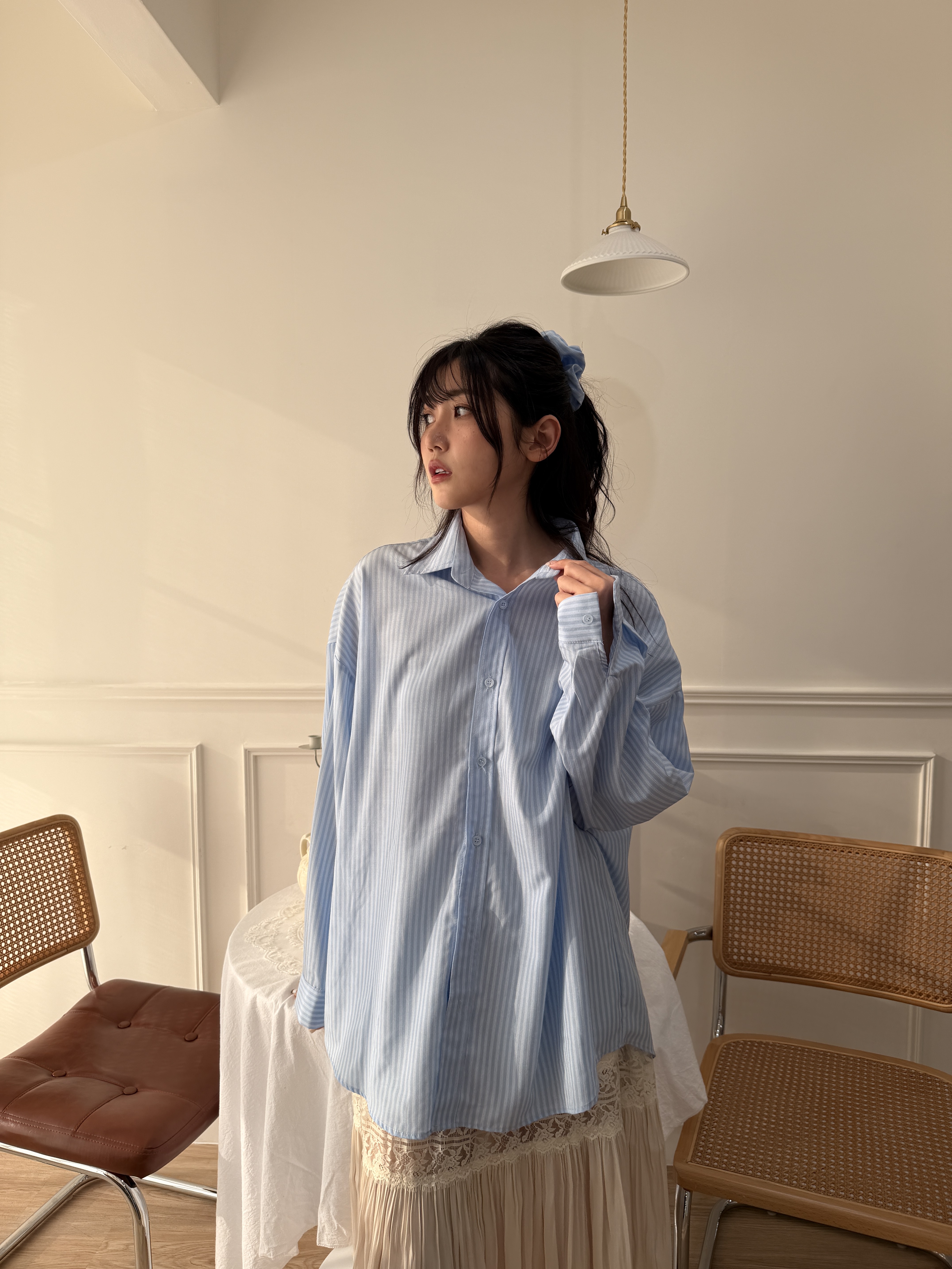 🌷慵懶直紋襯衫-附髮圈 (水藍色)