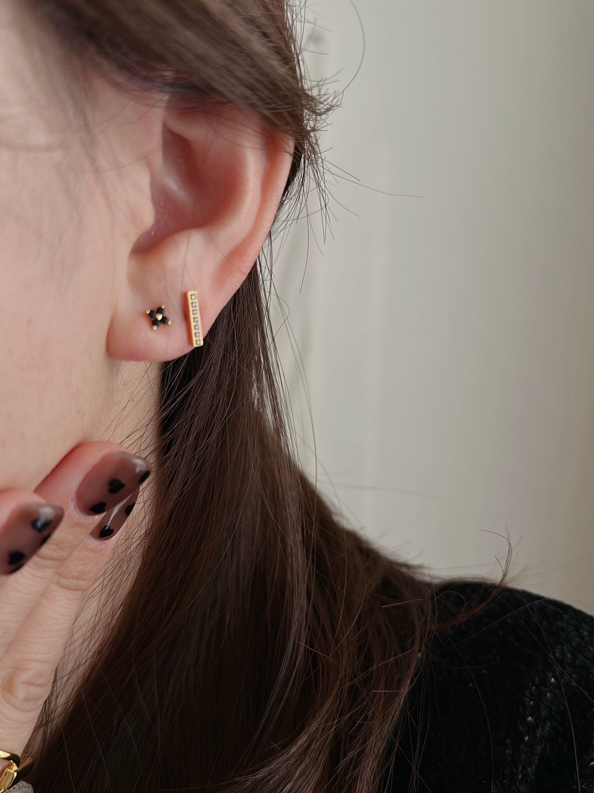 SS mini line bar pierce