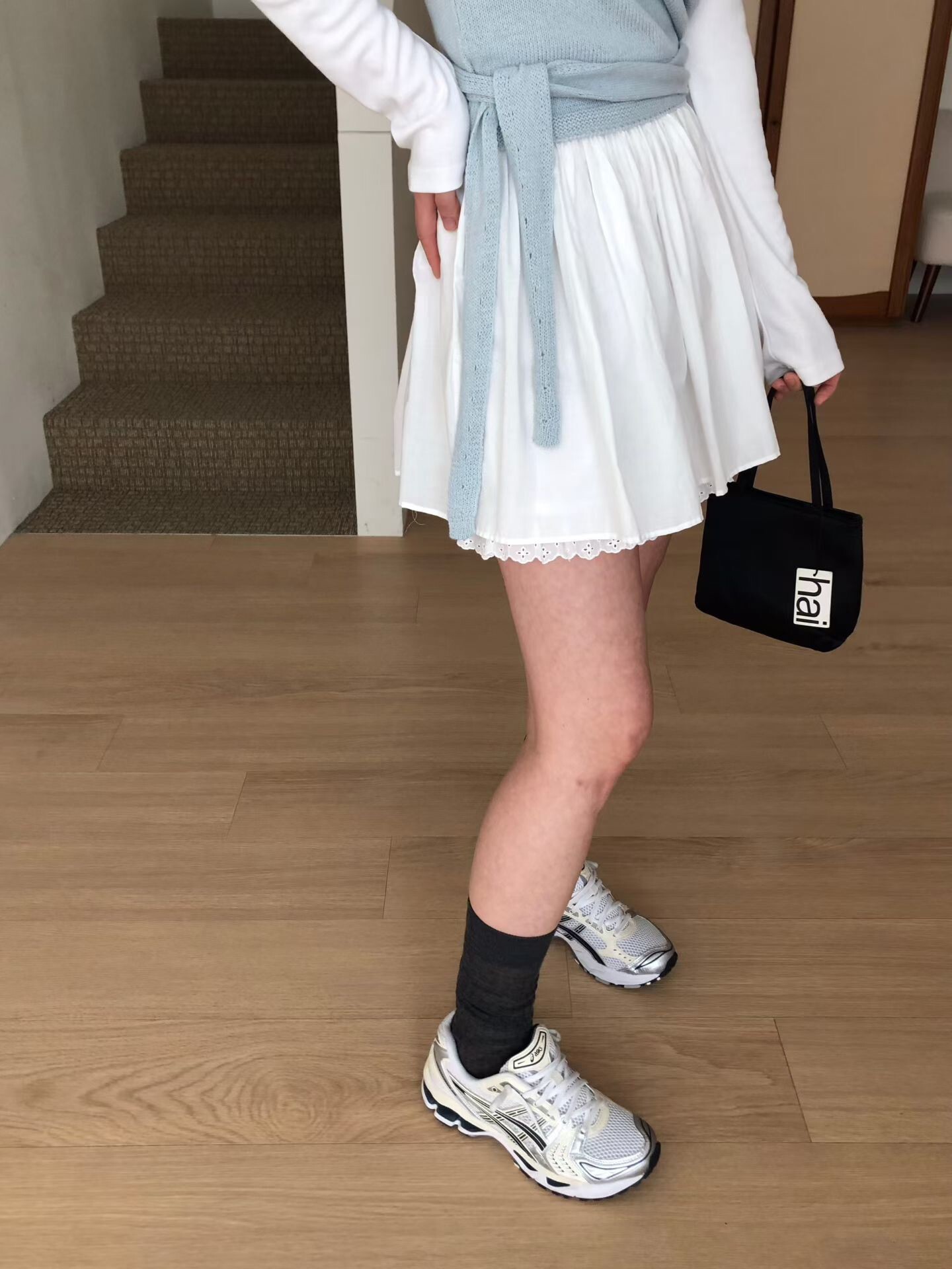 蕾絲邊內短褲圓裙