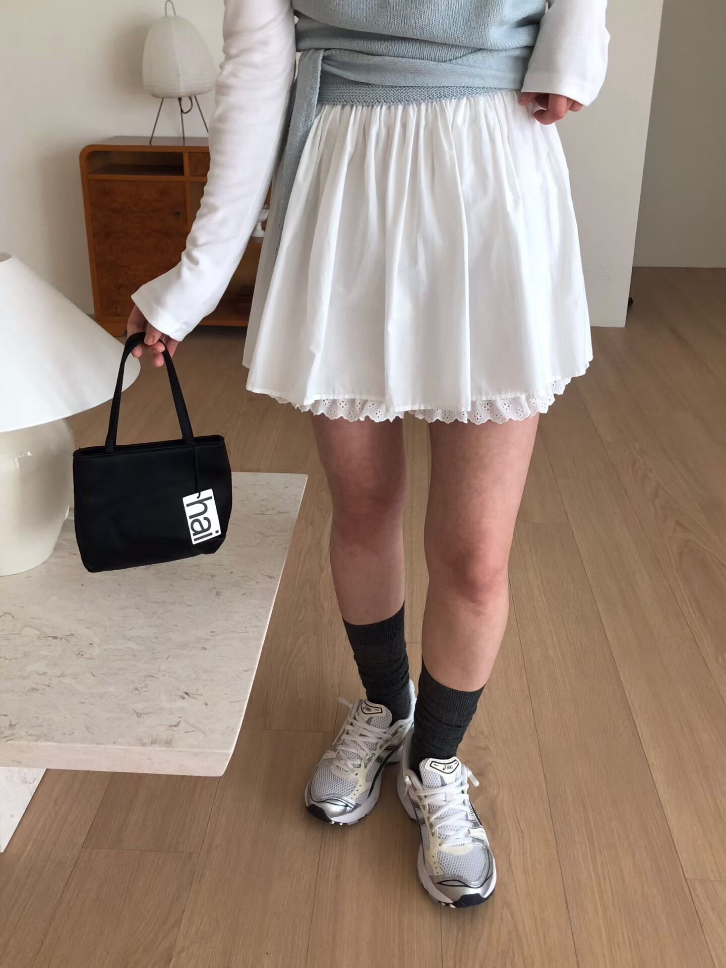 蕾絲邊內短褲圓裙