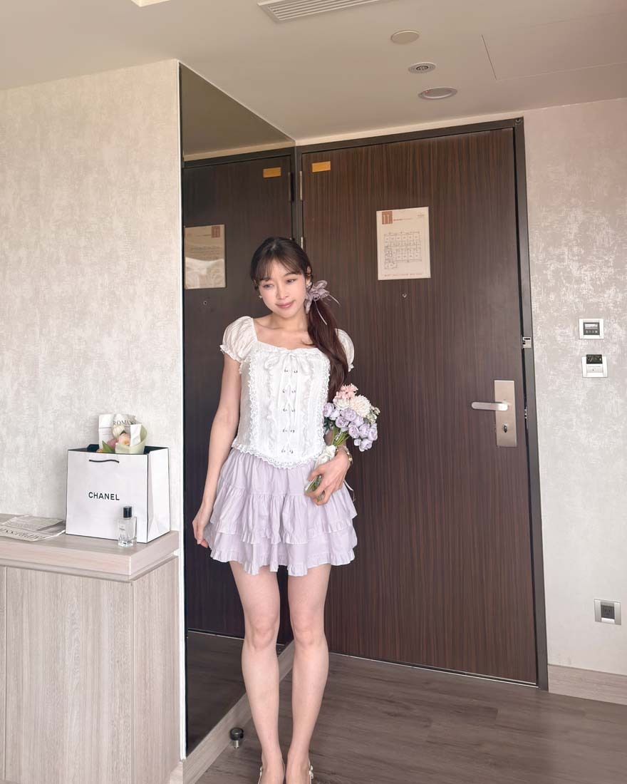 LINA LINA別緻甜心蕾絲馬甲緞帶綁結上衣-純潔白