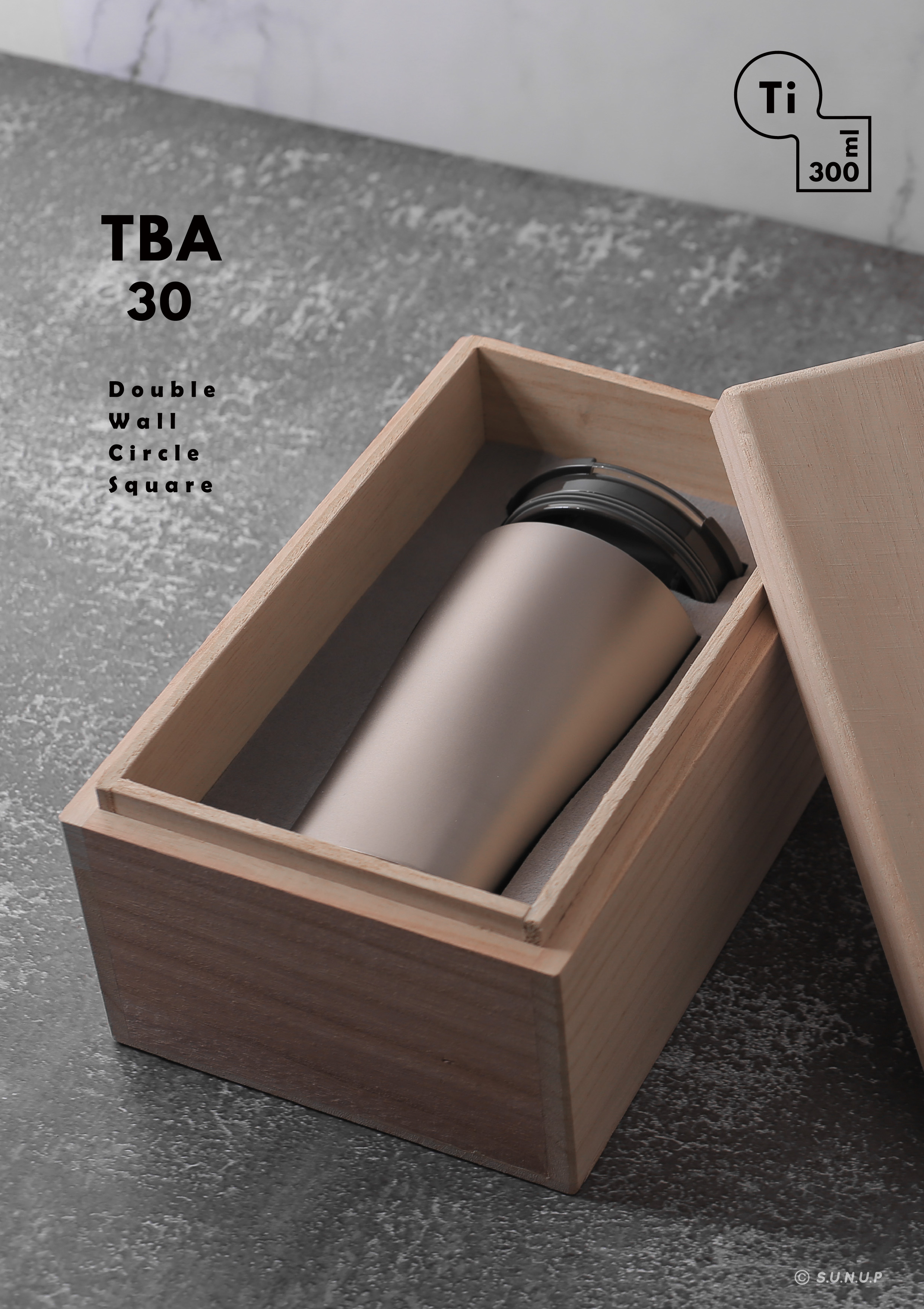 鈦方杯｜雙色系列【鈦金】｜雙層結構｜300ml 木盒裝