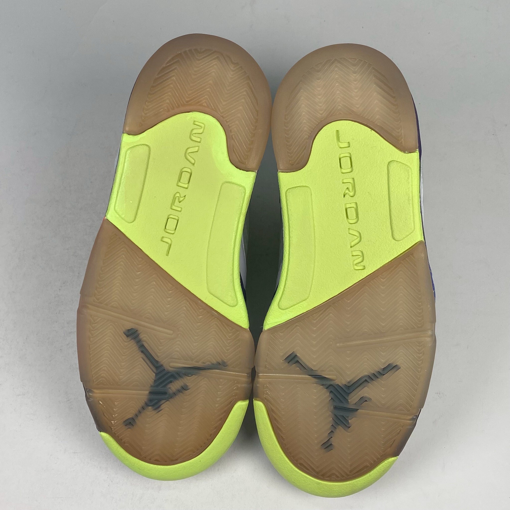 左右腳大底泛黃 DB3335-100/7 Jordan 5 Retro Alternate Bel-Air