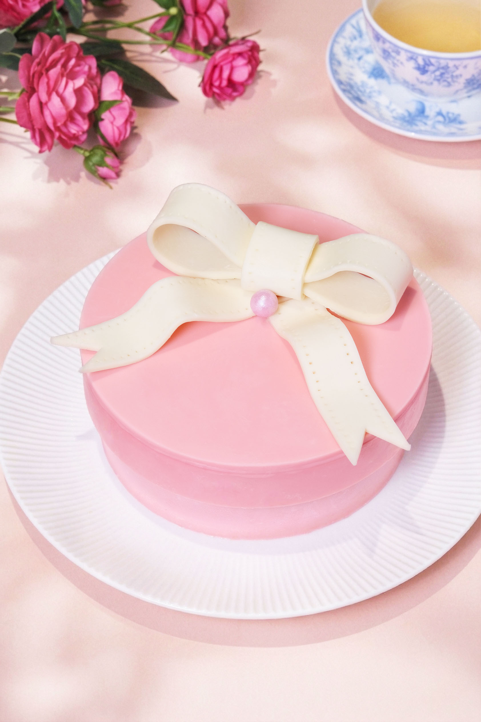 【母親節蛋糕】寵愛獻禮(草莓紅茶蛋糕)-台北新板希爾頓酒店