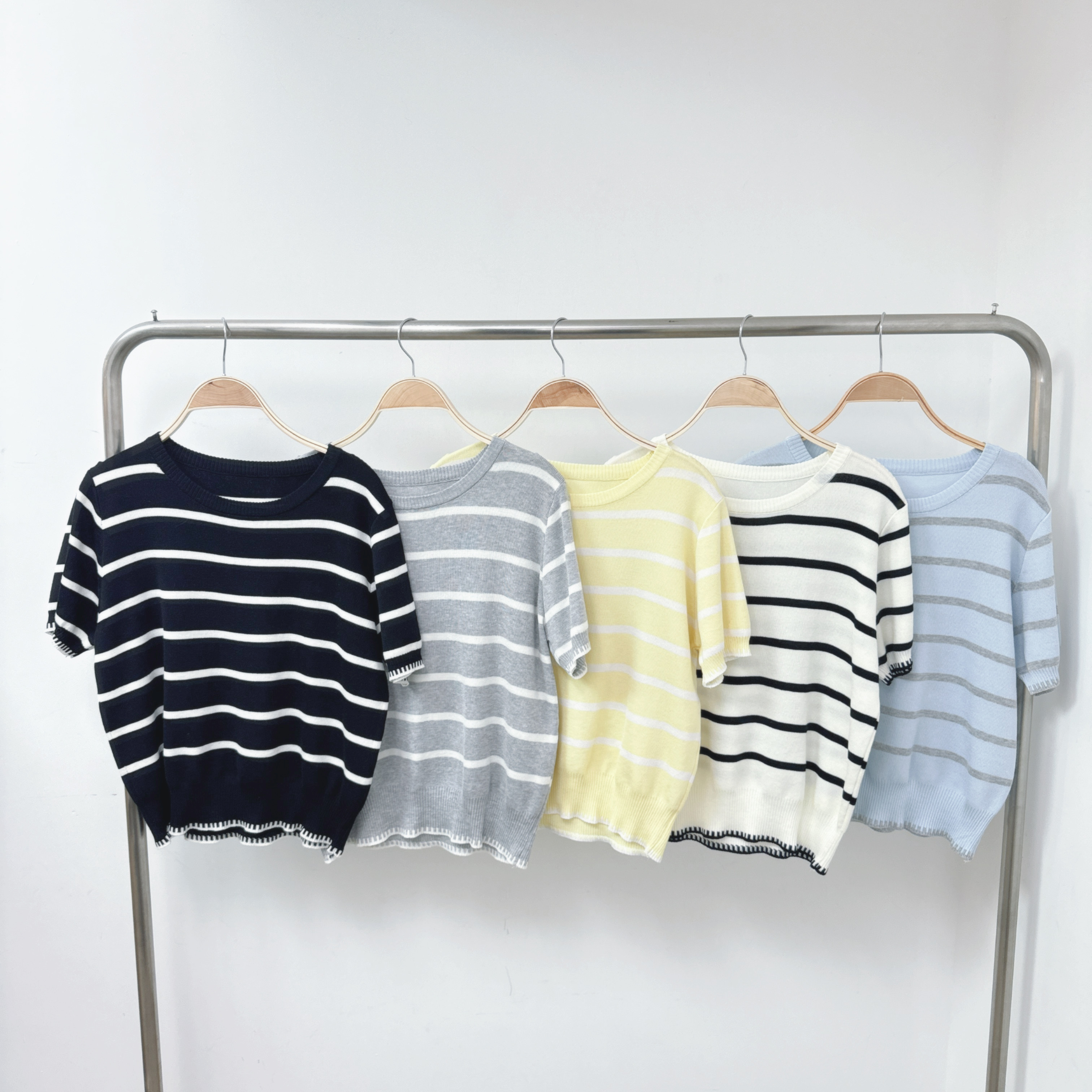 【預訂】橫間彈性針織短袖TOP (K19-K23)