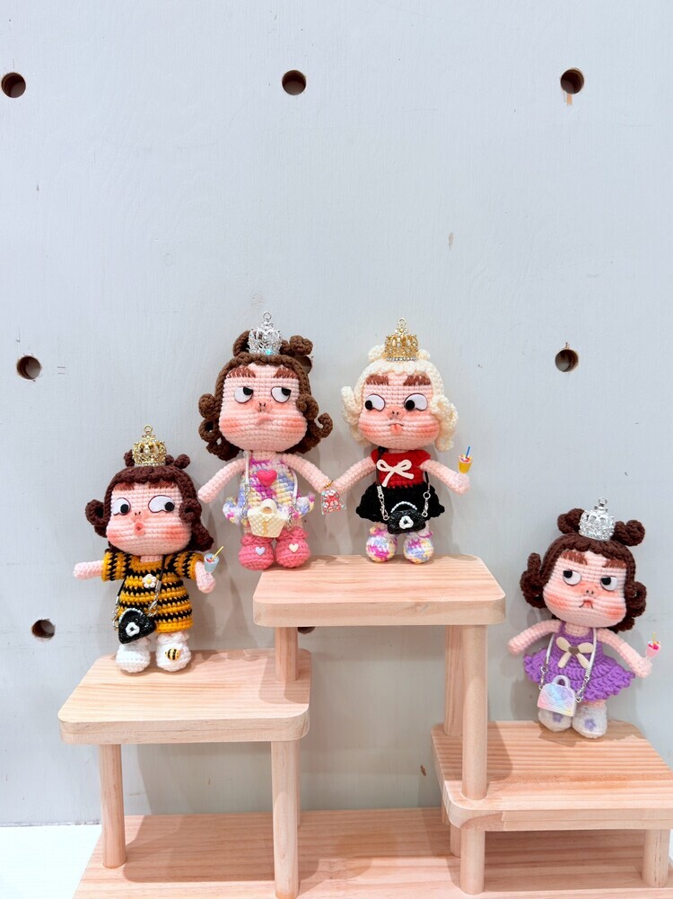 預購027-皇冠公主洋裝醜娃公仔『約13-16cm』『預購時間45-90天』